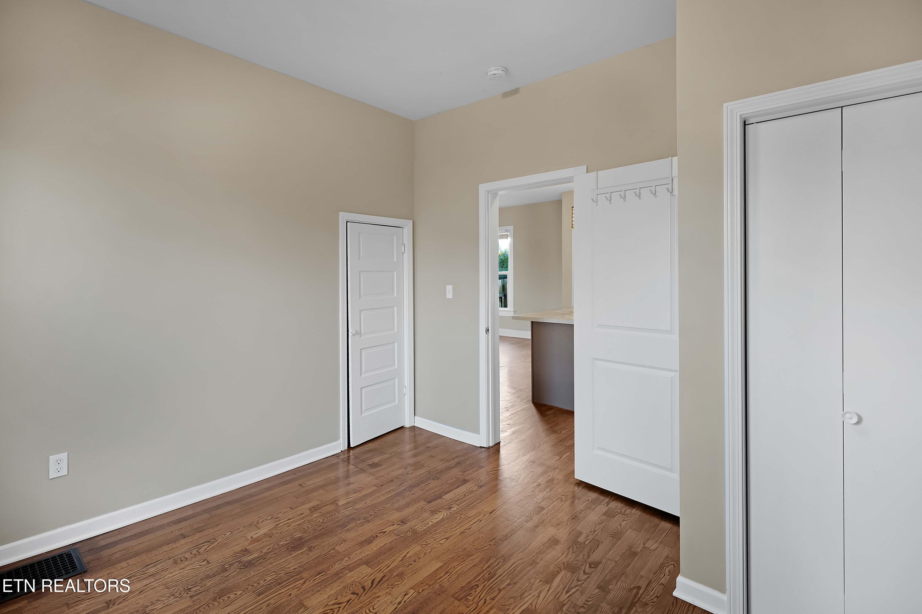 308 Melrose St Property Photo 12