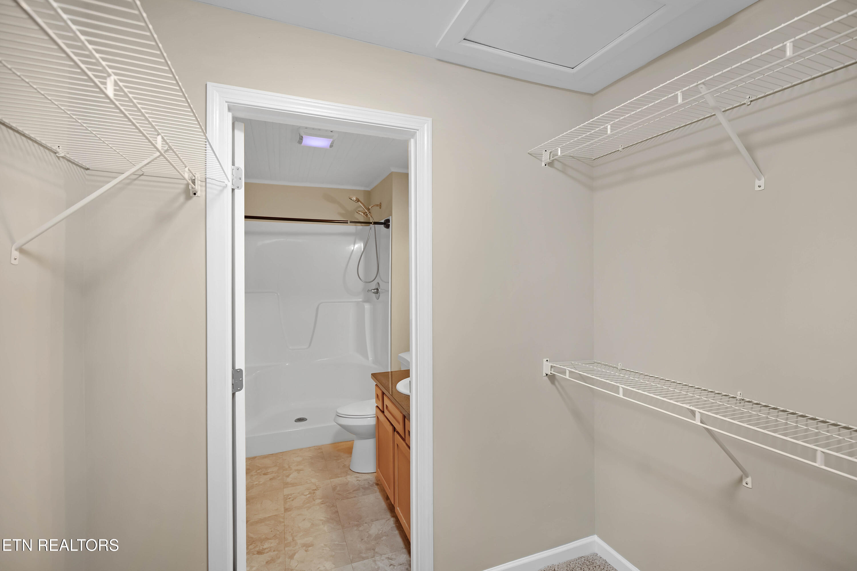 308 Melrose St Property Photo 16