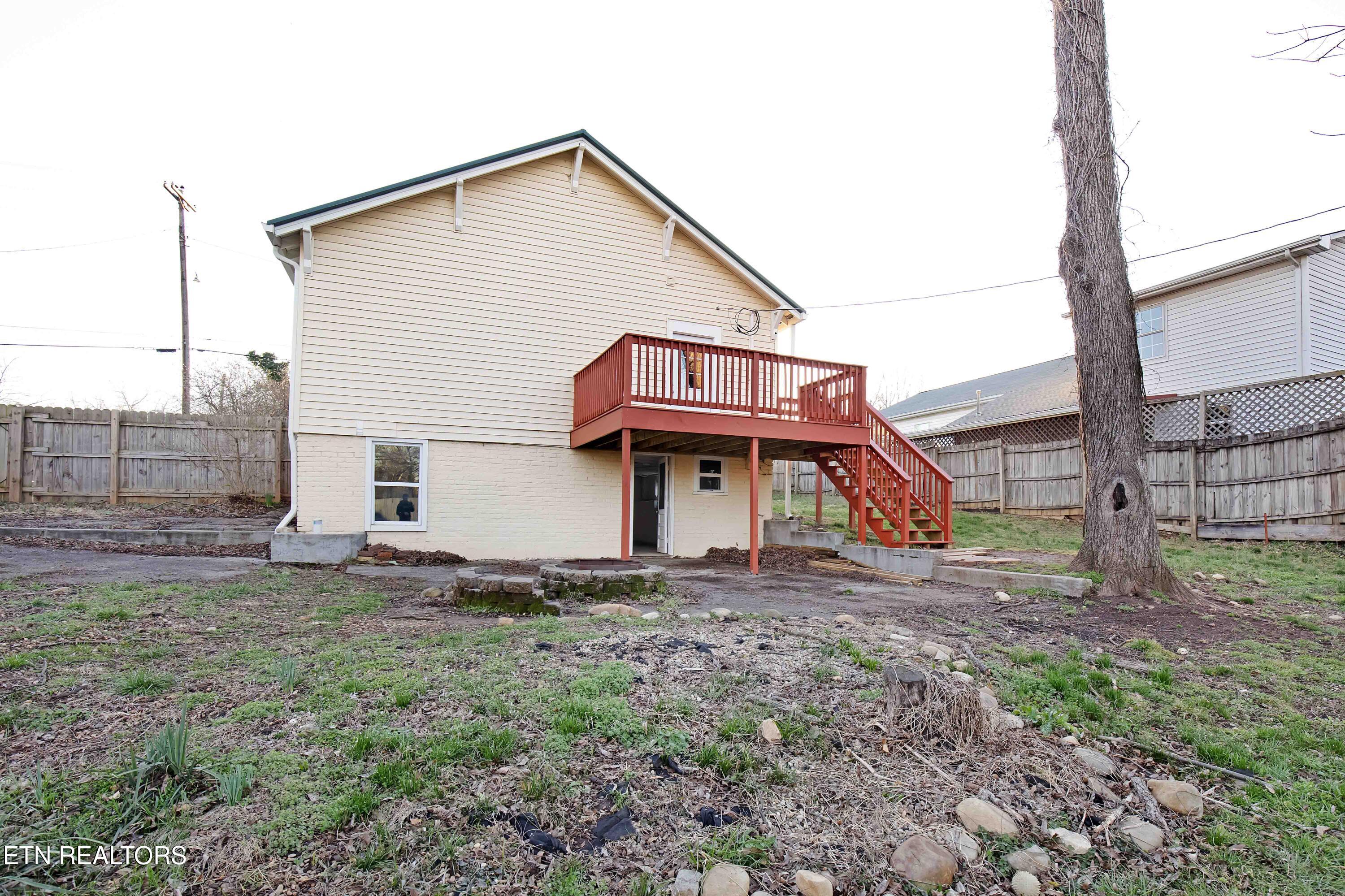 308 Melrose St Property Photo 24