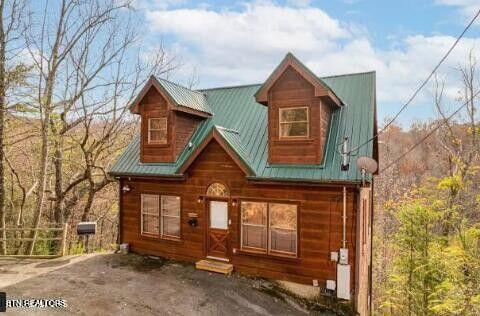 806 Ski View Lane Lane Property Photo 1