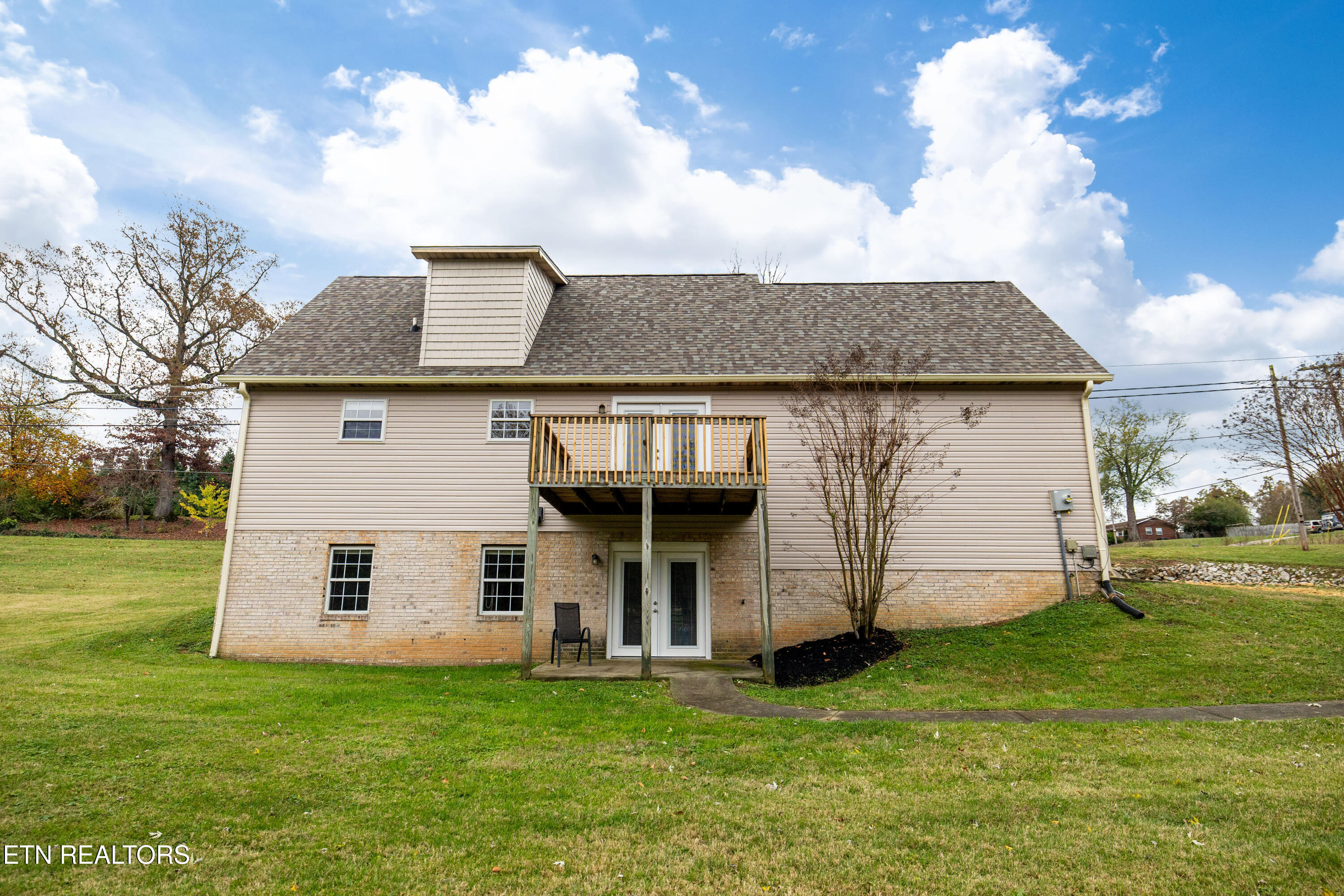 3307 Wildwood Rd Property Photo 6