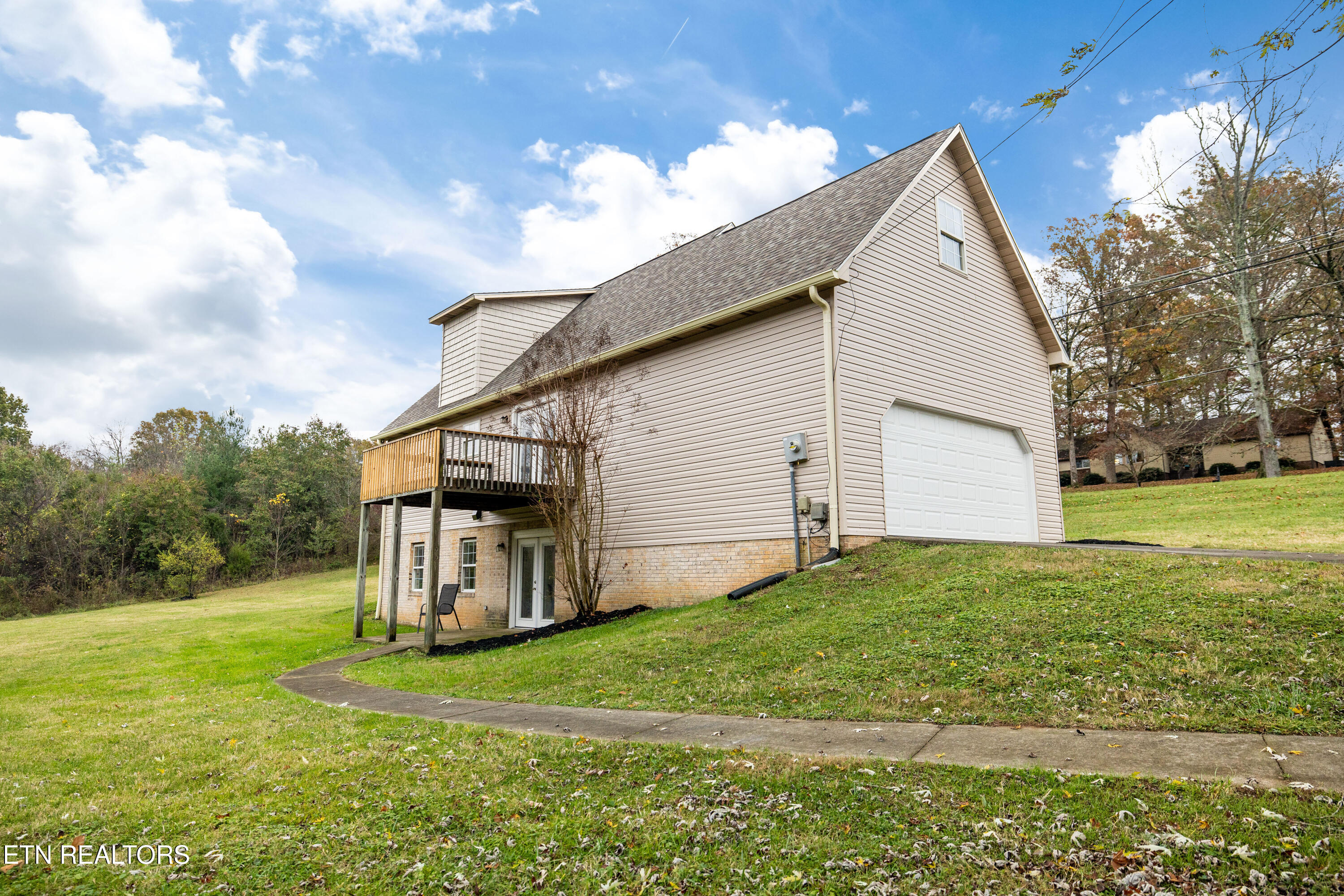 3307 Wildwood Rd Property Photo 7