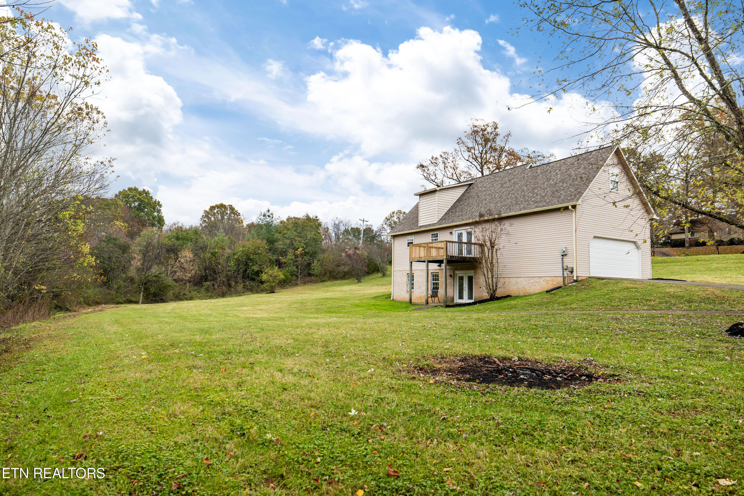 3307 Wildwood Rd Property Photo 8