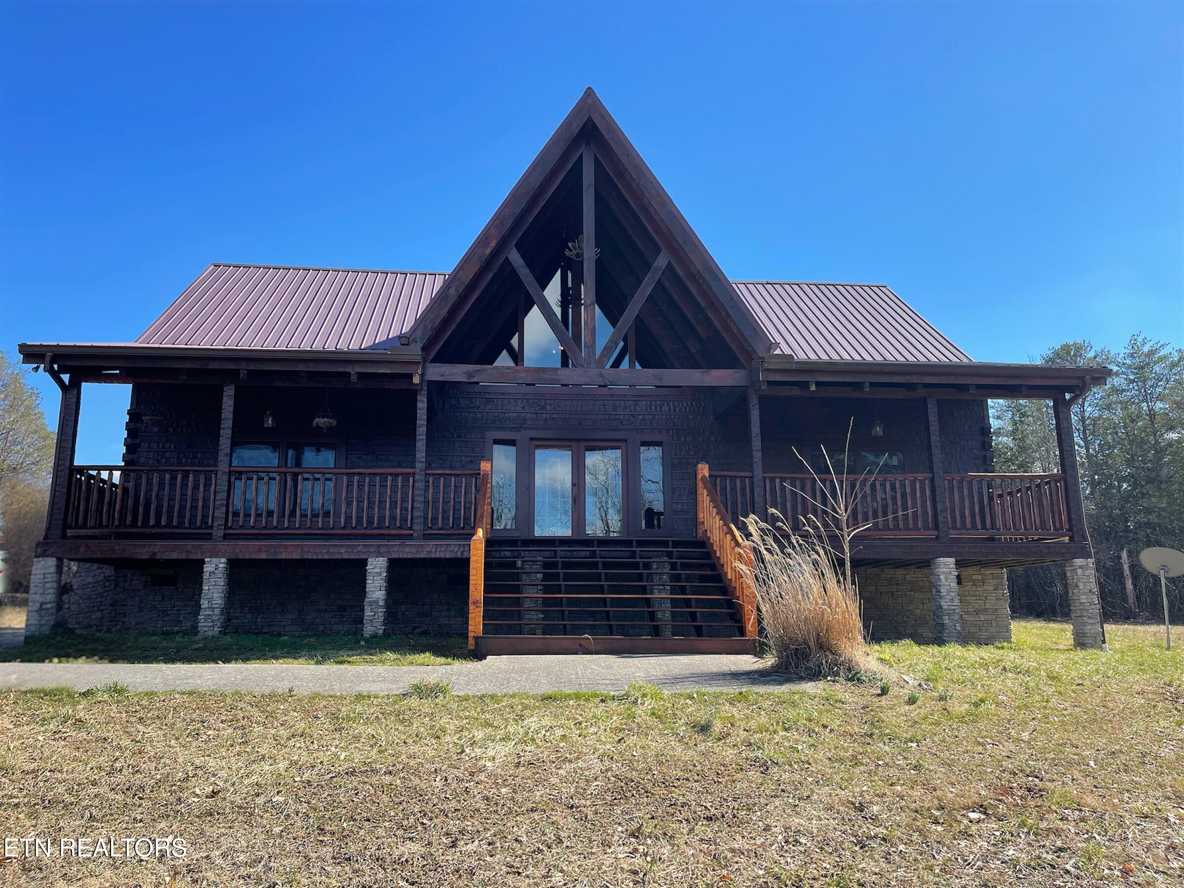 126 Thomas Rd Property Photo