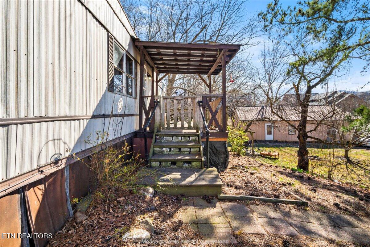 402 Prospect Ave Property Photo 2