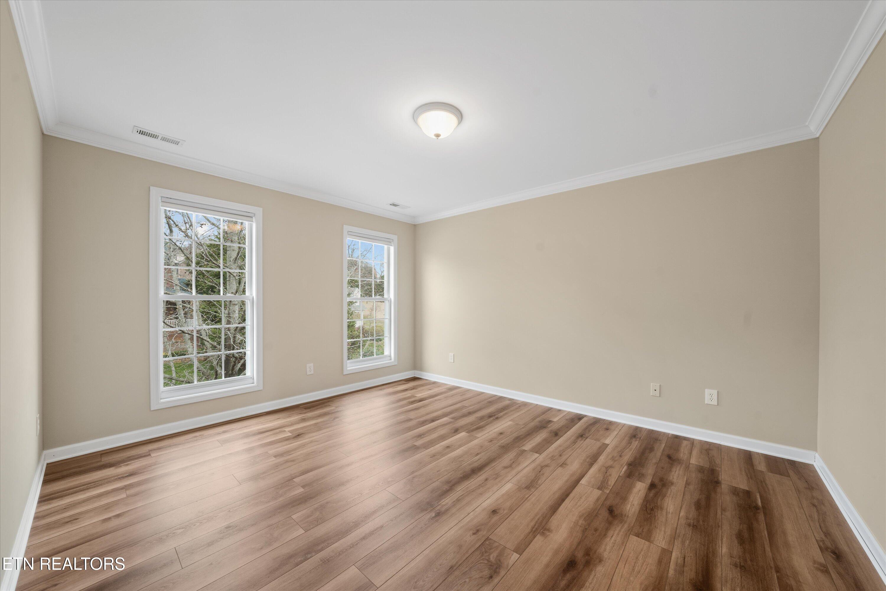 2043 Willow View Lane Property Photo 26