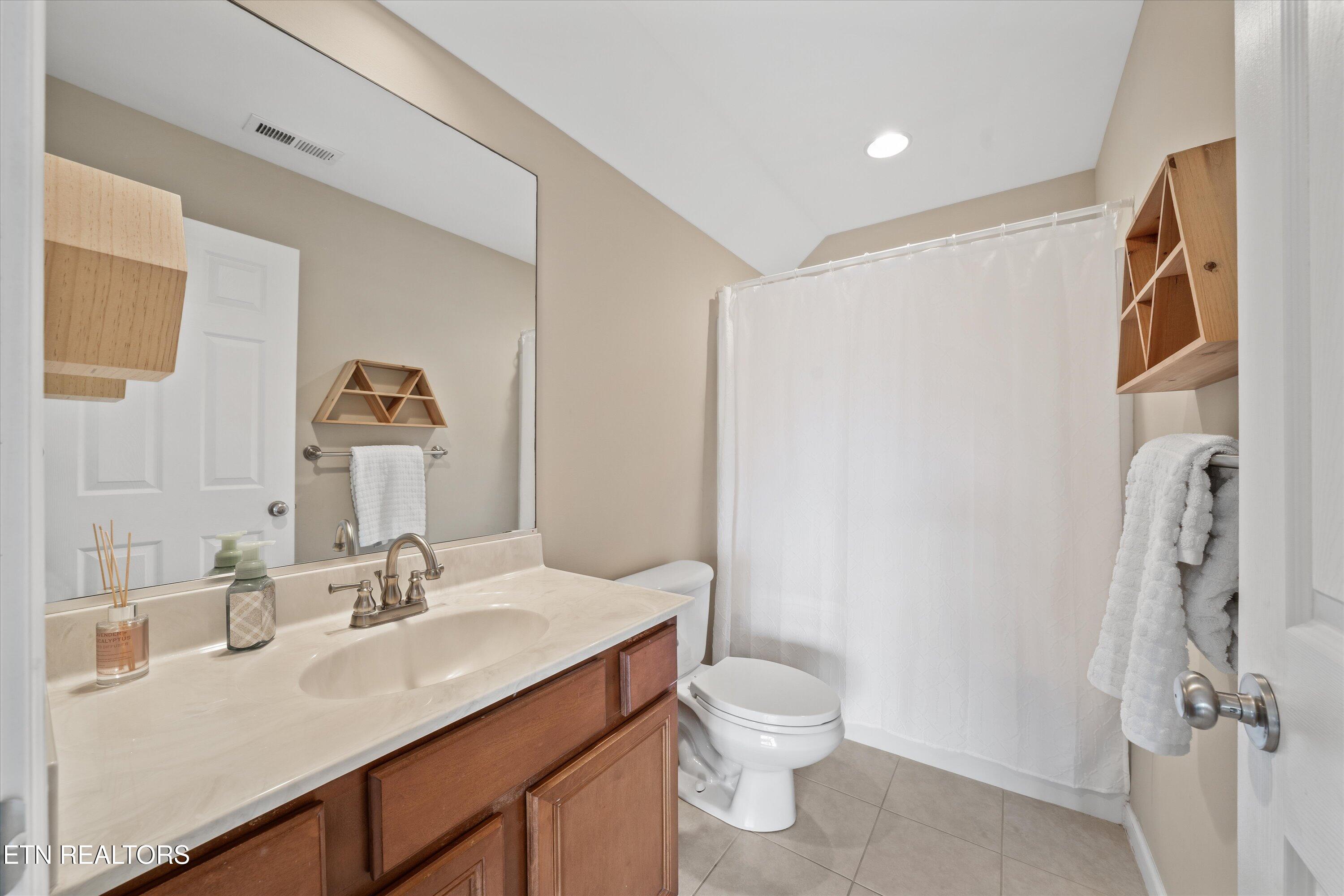 2043 Willow View Lane Property Photo 30
