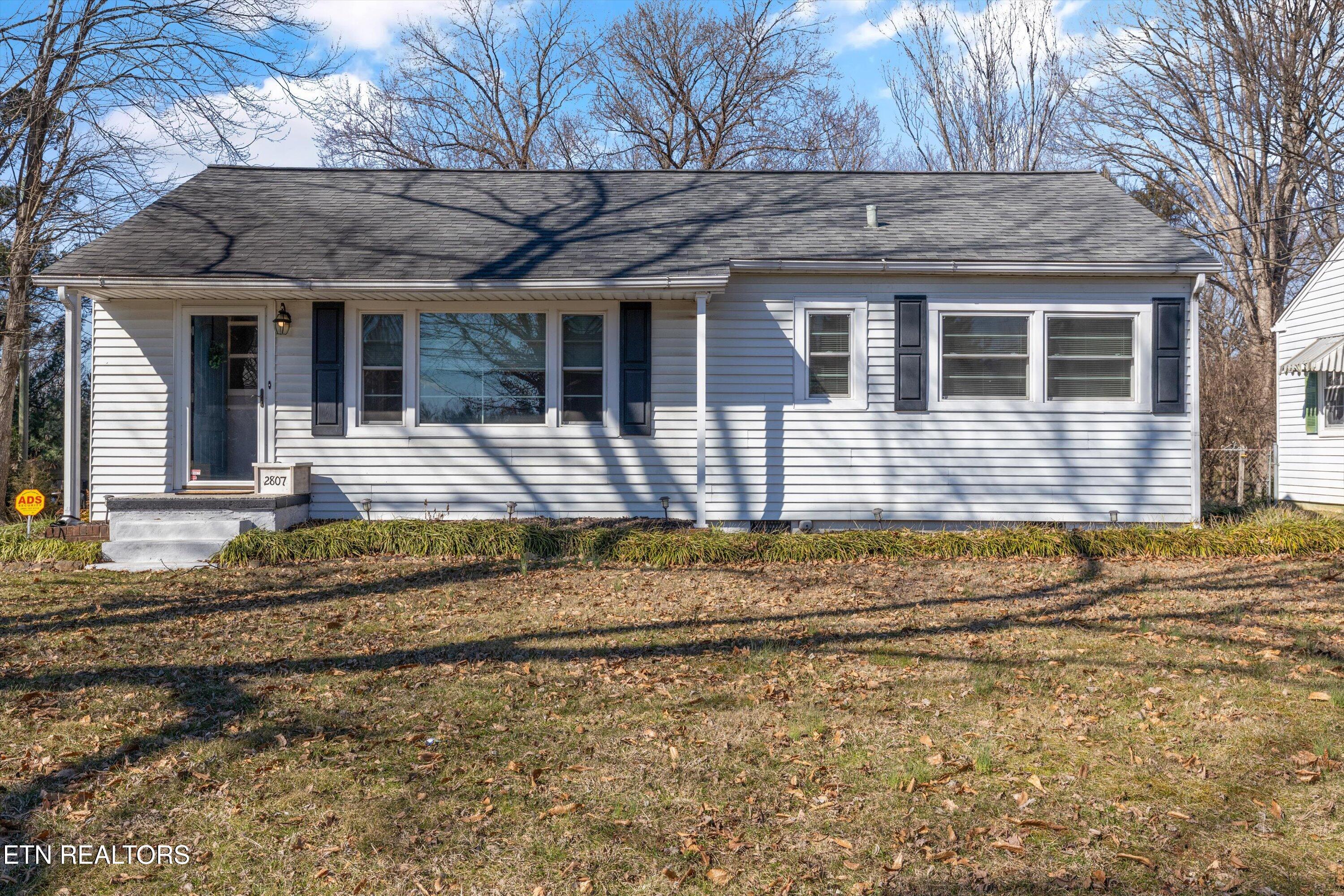 2807 Fairmont Blvd Property Photo 1