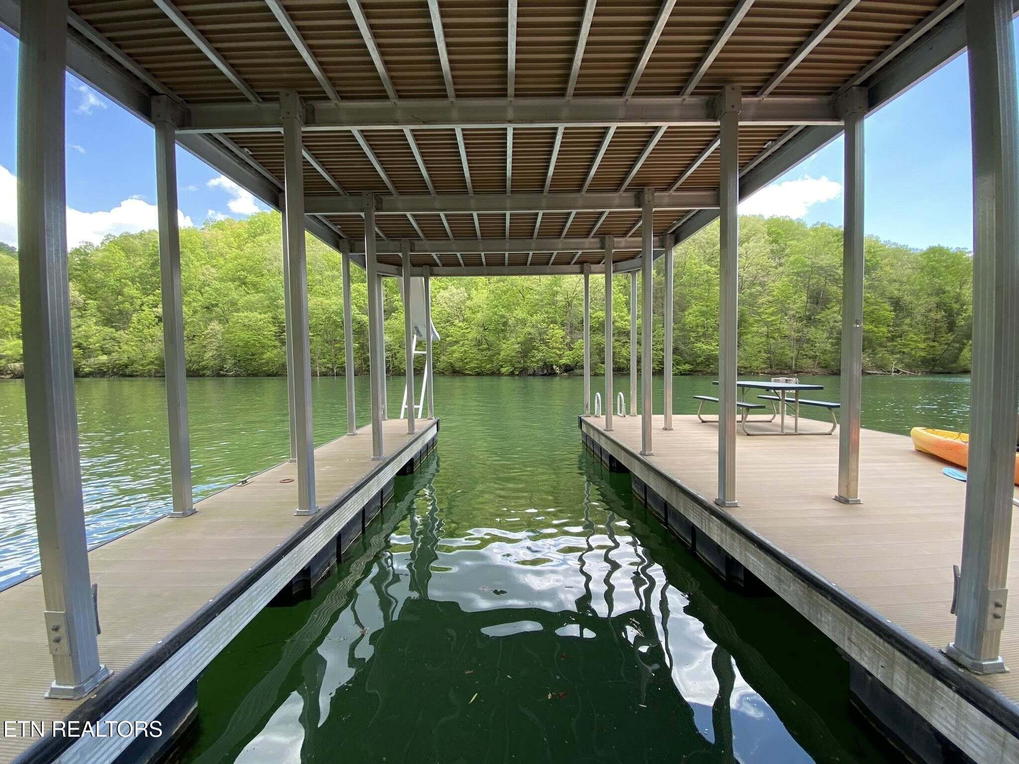 130 Bluewater Lane Property Photo 7