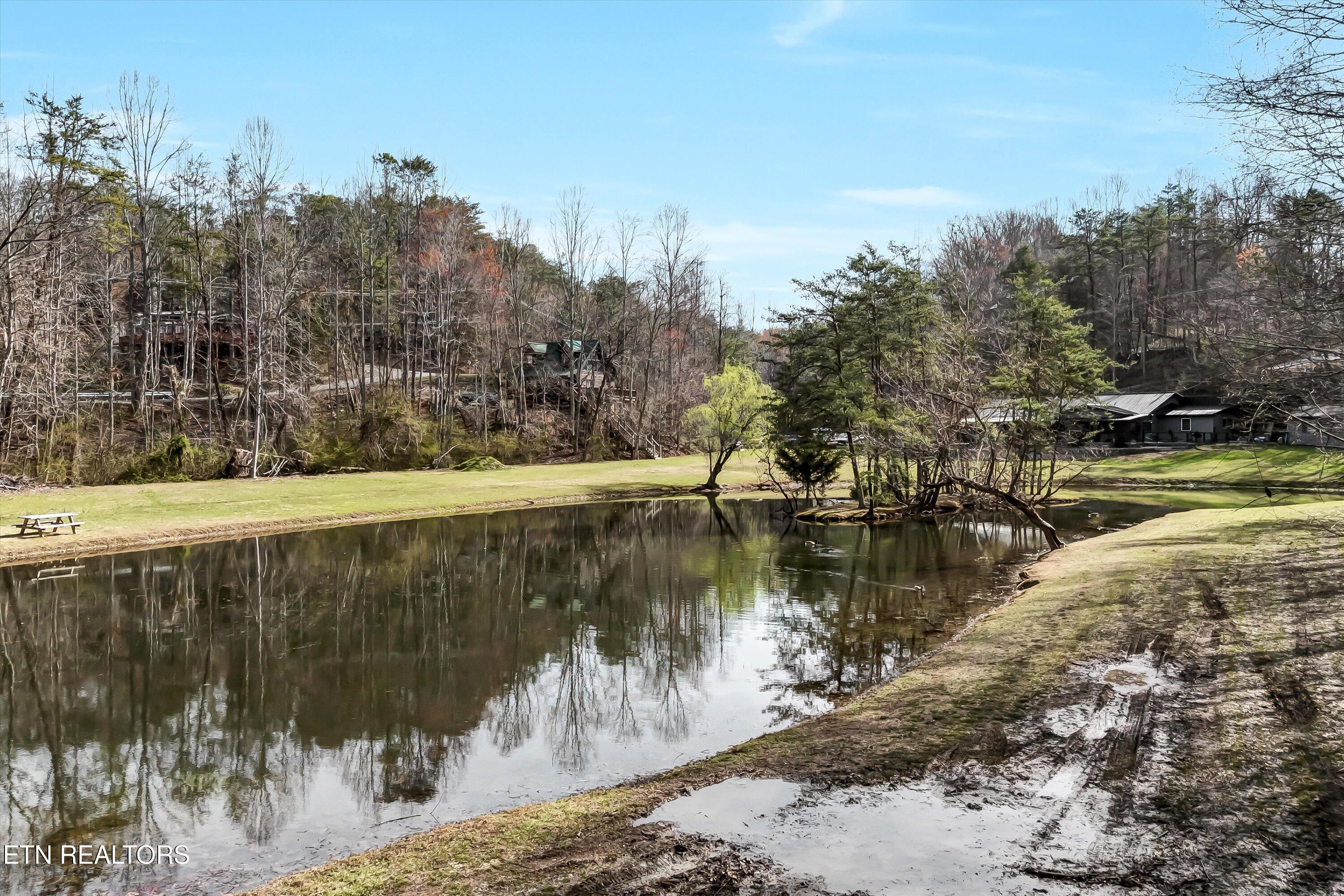 1008 N Ridge Place Property Photo 41