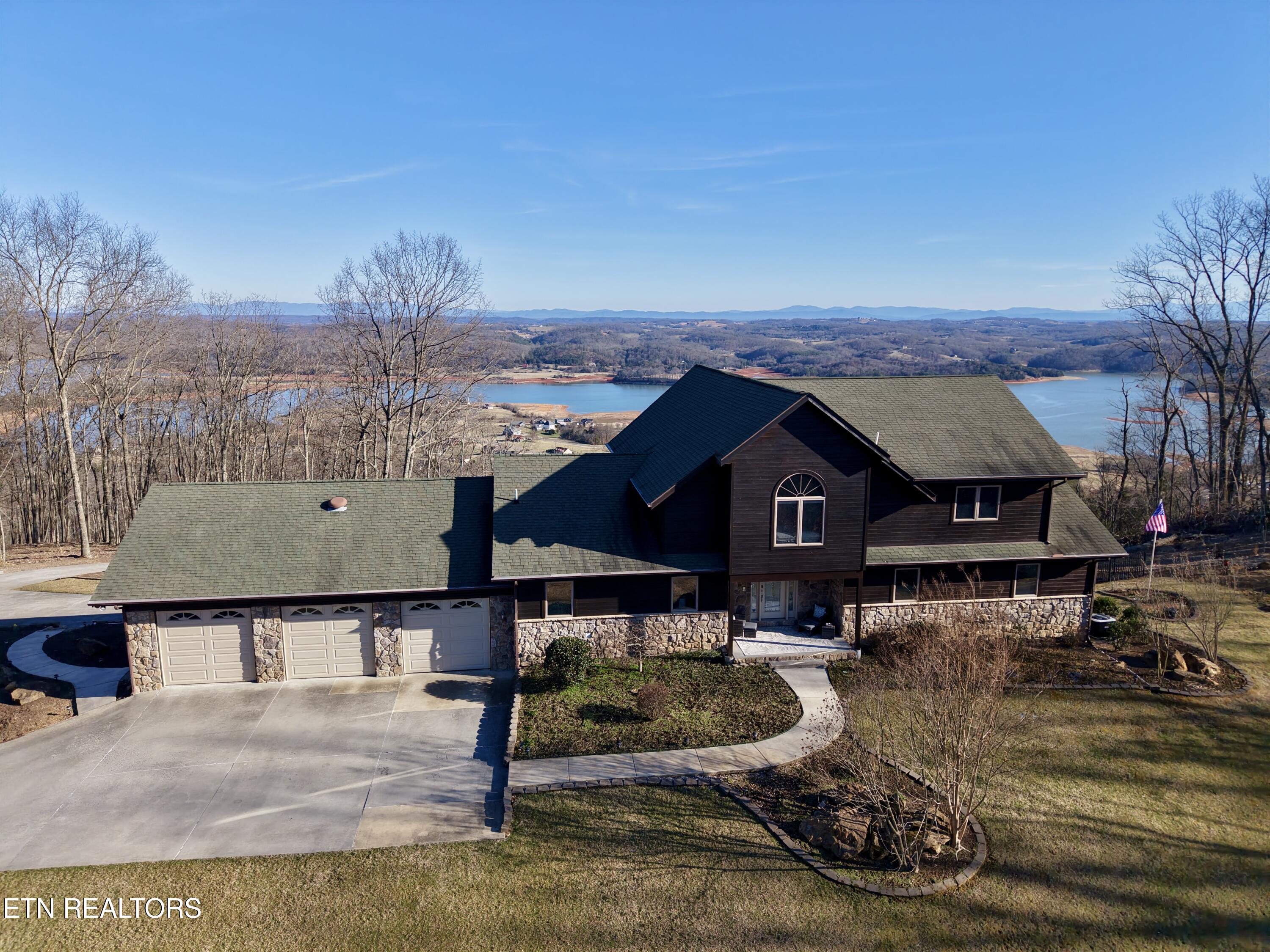 9099 Paradise View Drive Property Photo