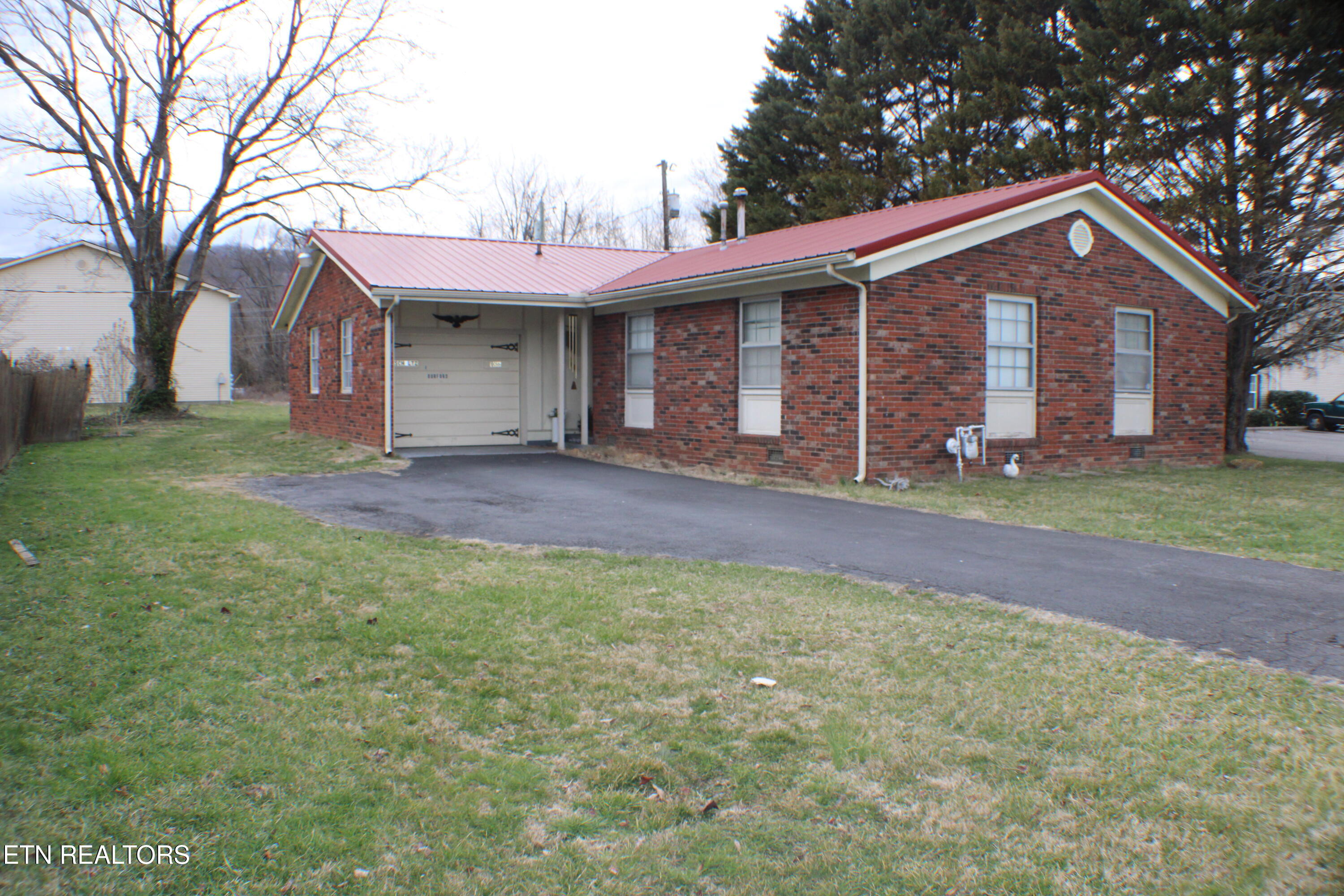 106 S 38th Street Property Photo