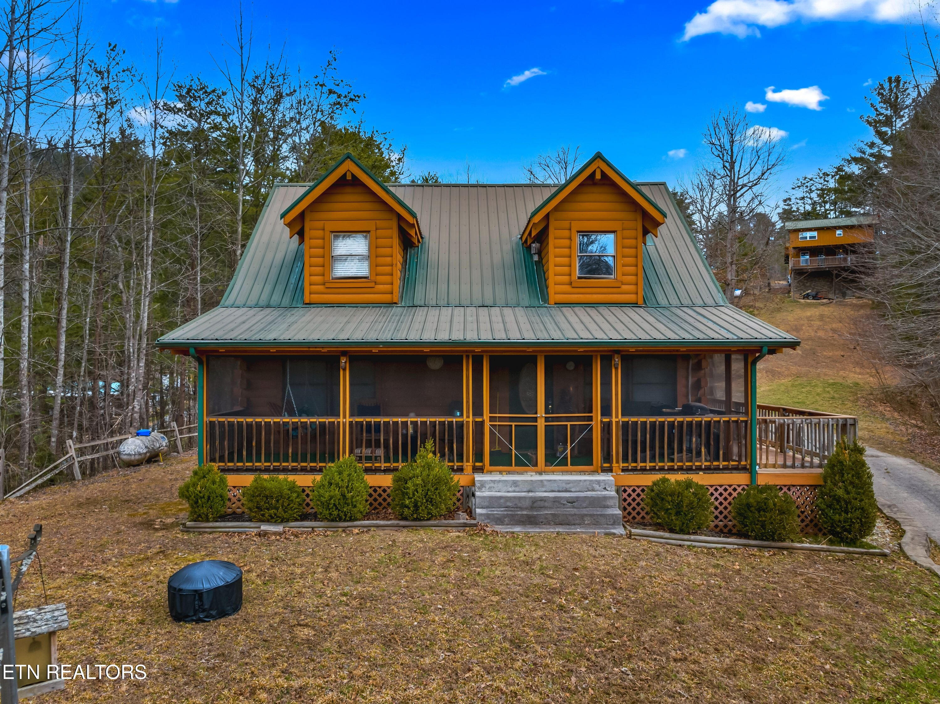 180 Cove Hollow Rd Property Photo 1