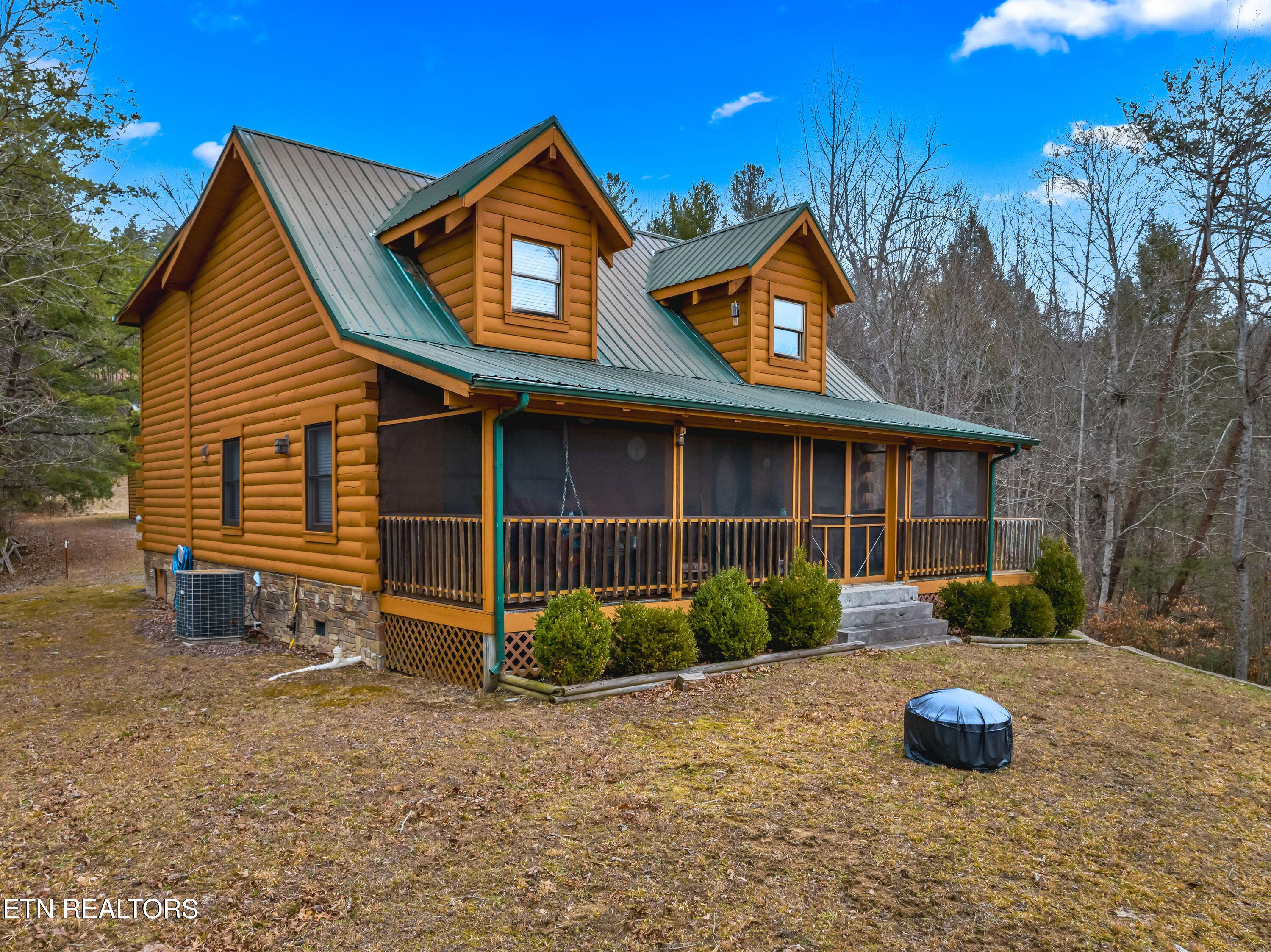 180 Cove Hollow Rd Property Photo 5