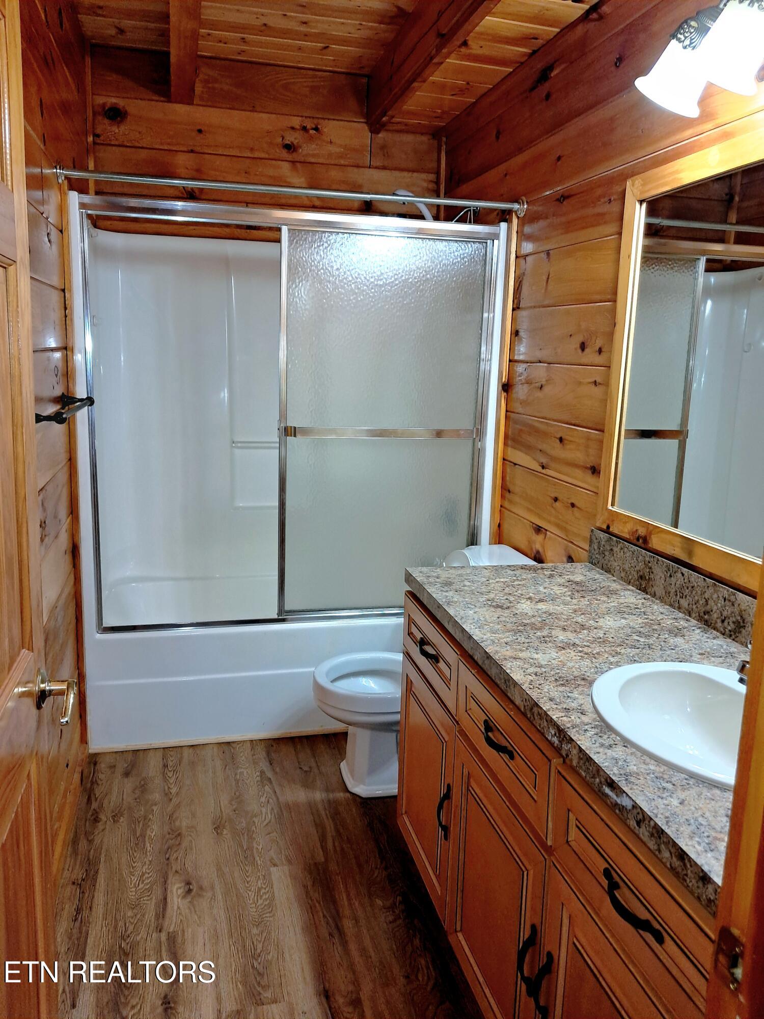 180 Cove Hollow Rd Property Photo 31