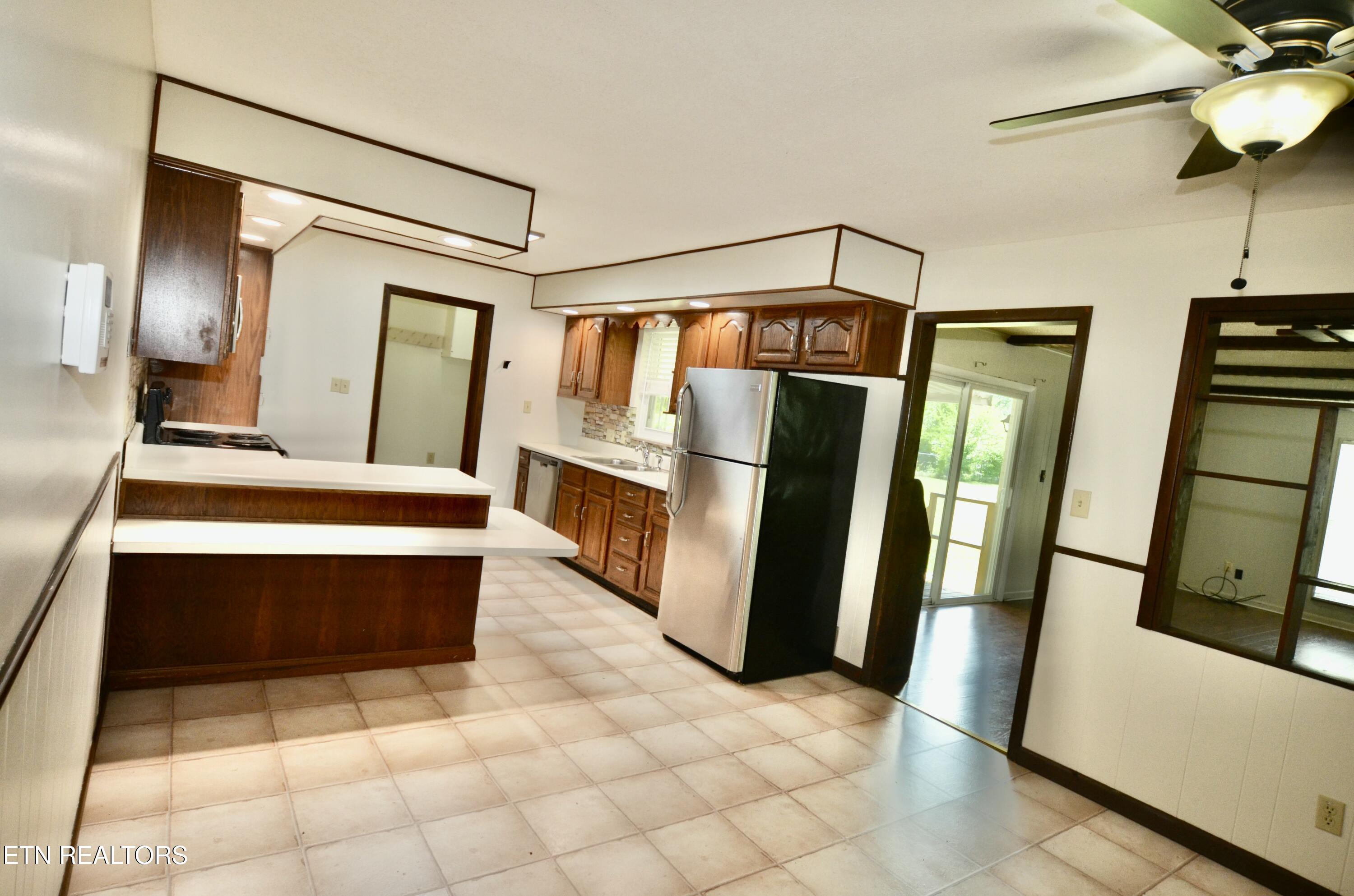 8628 Dolph Drive Property Photo 11