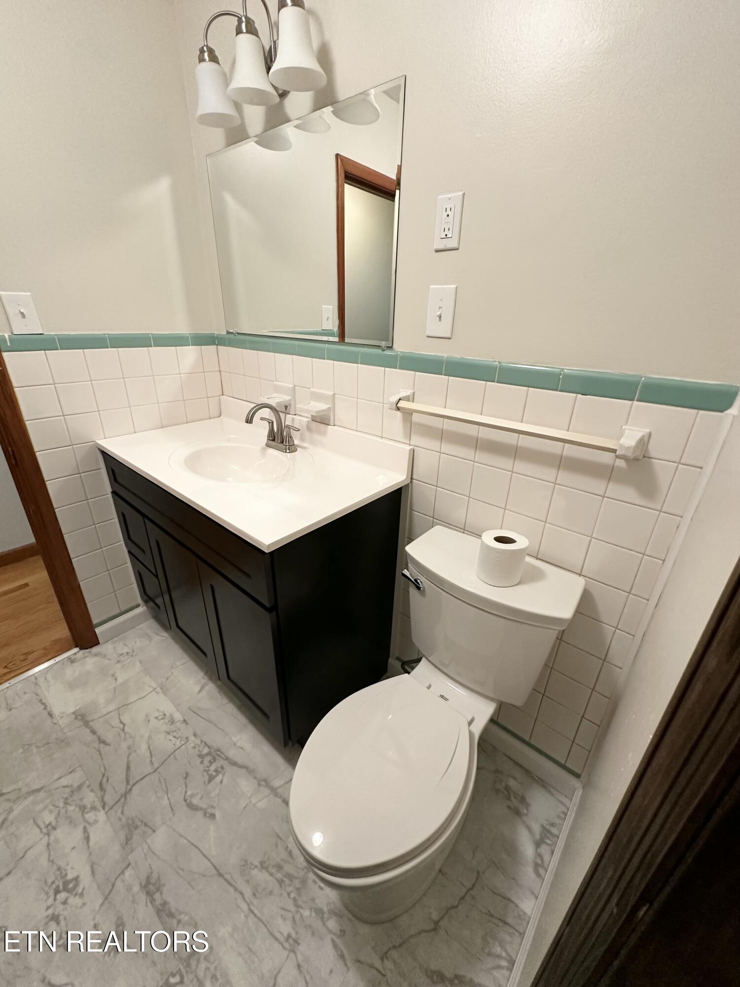 8628 Dolph Drive Property Photo 16