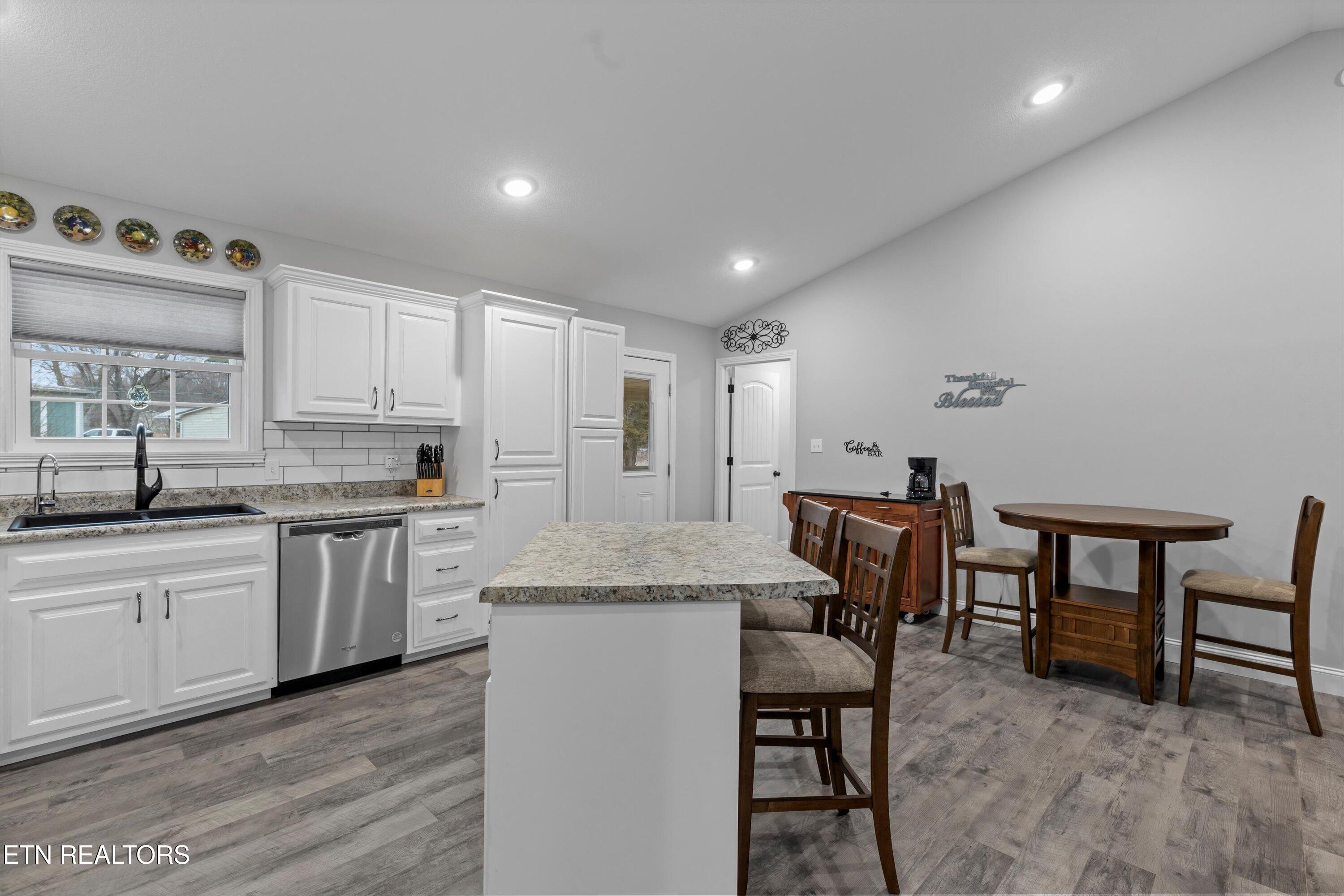 188 Jb St Property Photo 13