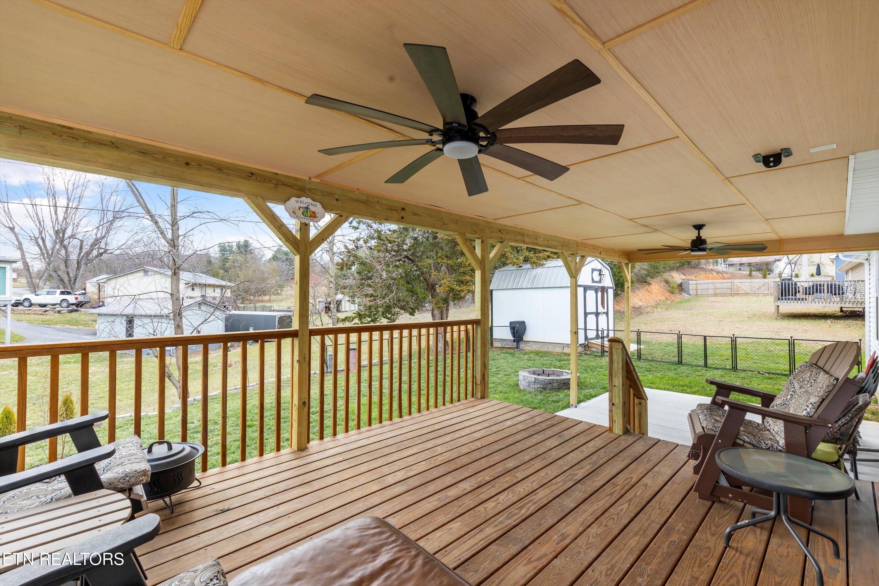 188 Jb St Property Photo 23