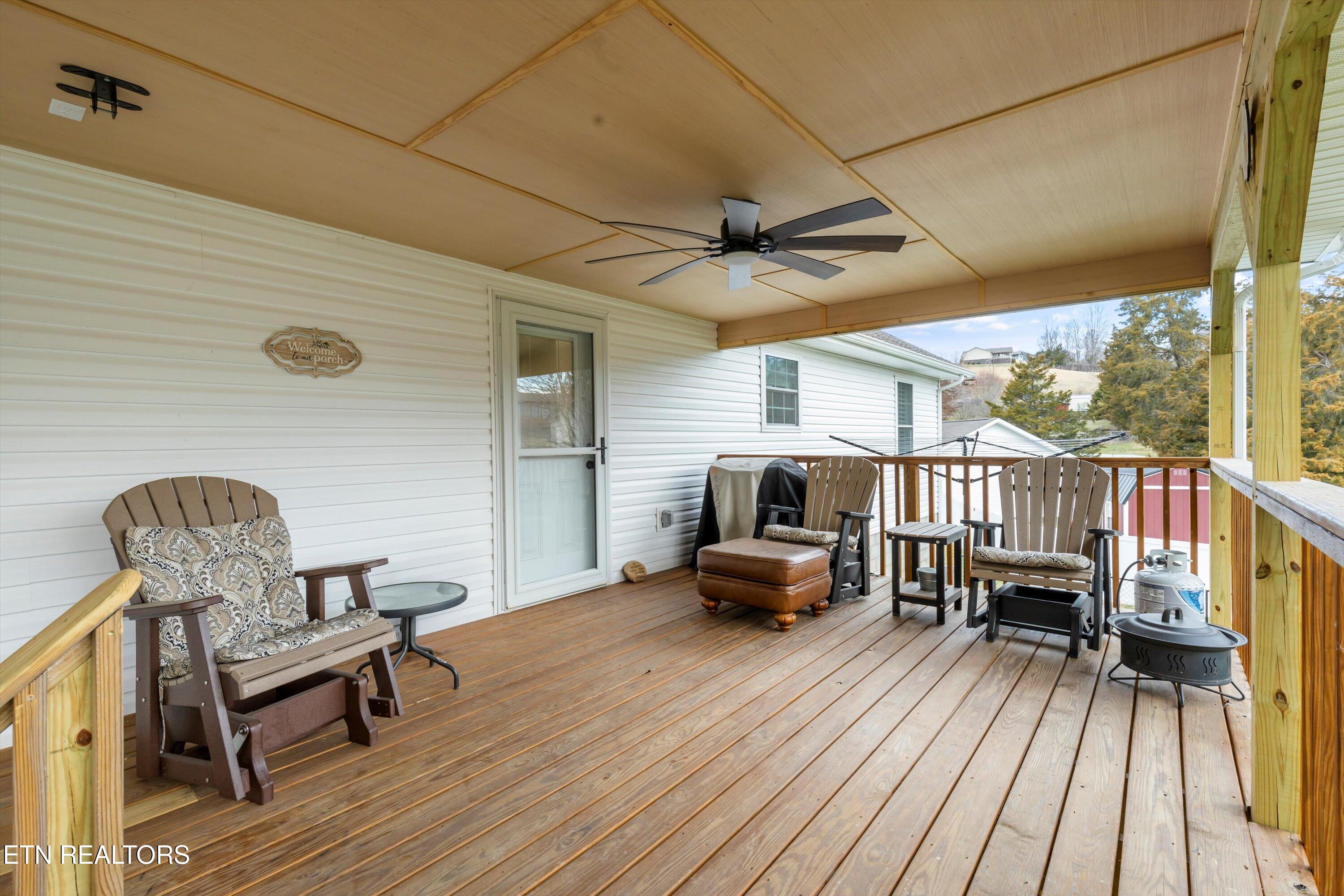 188 Jb St Property Photo 24