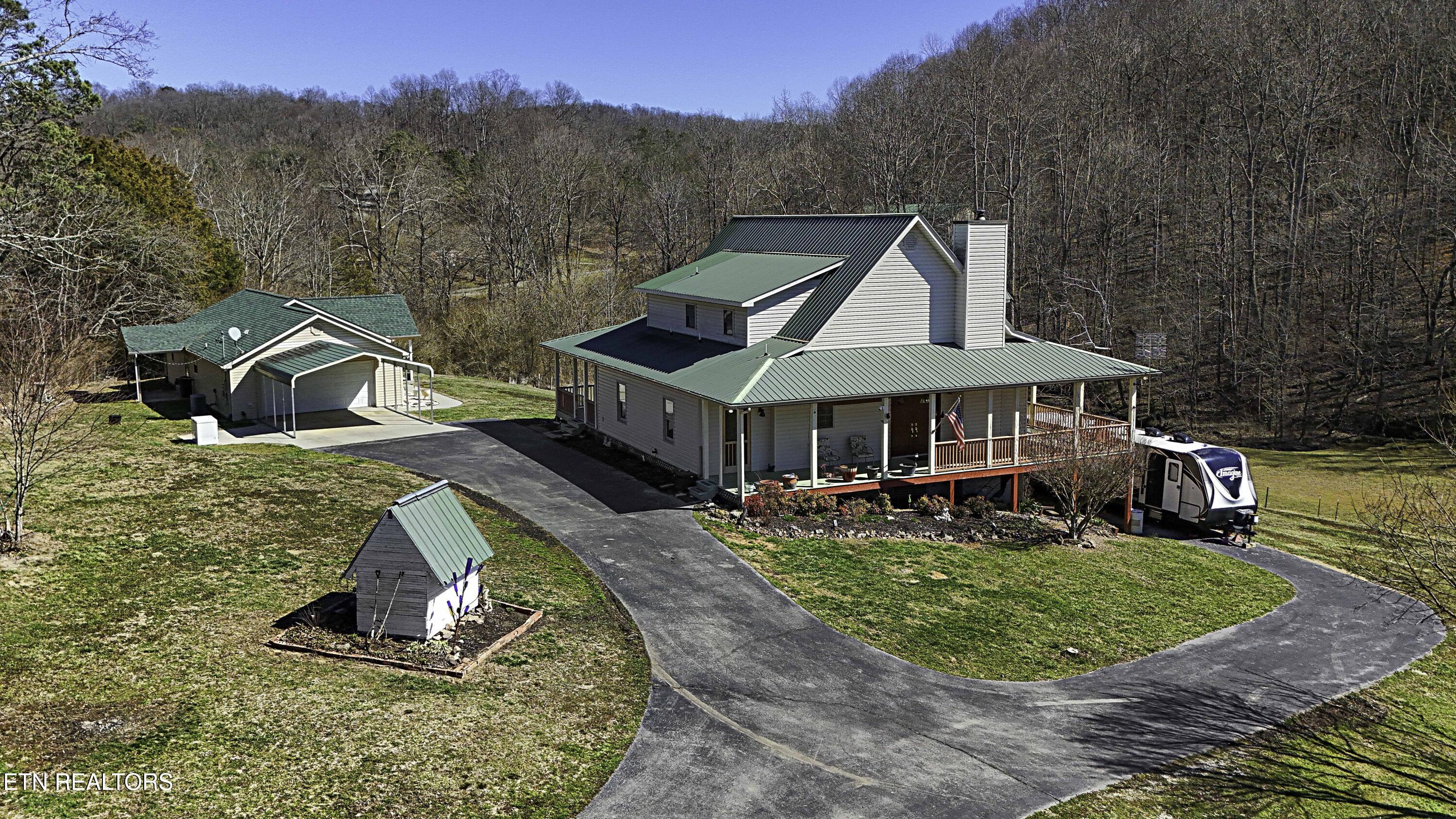 1140 Tater Valley Rd Property Photo