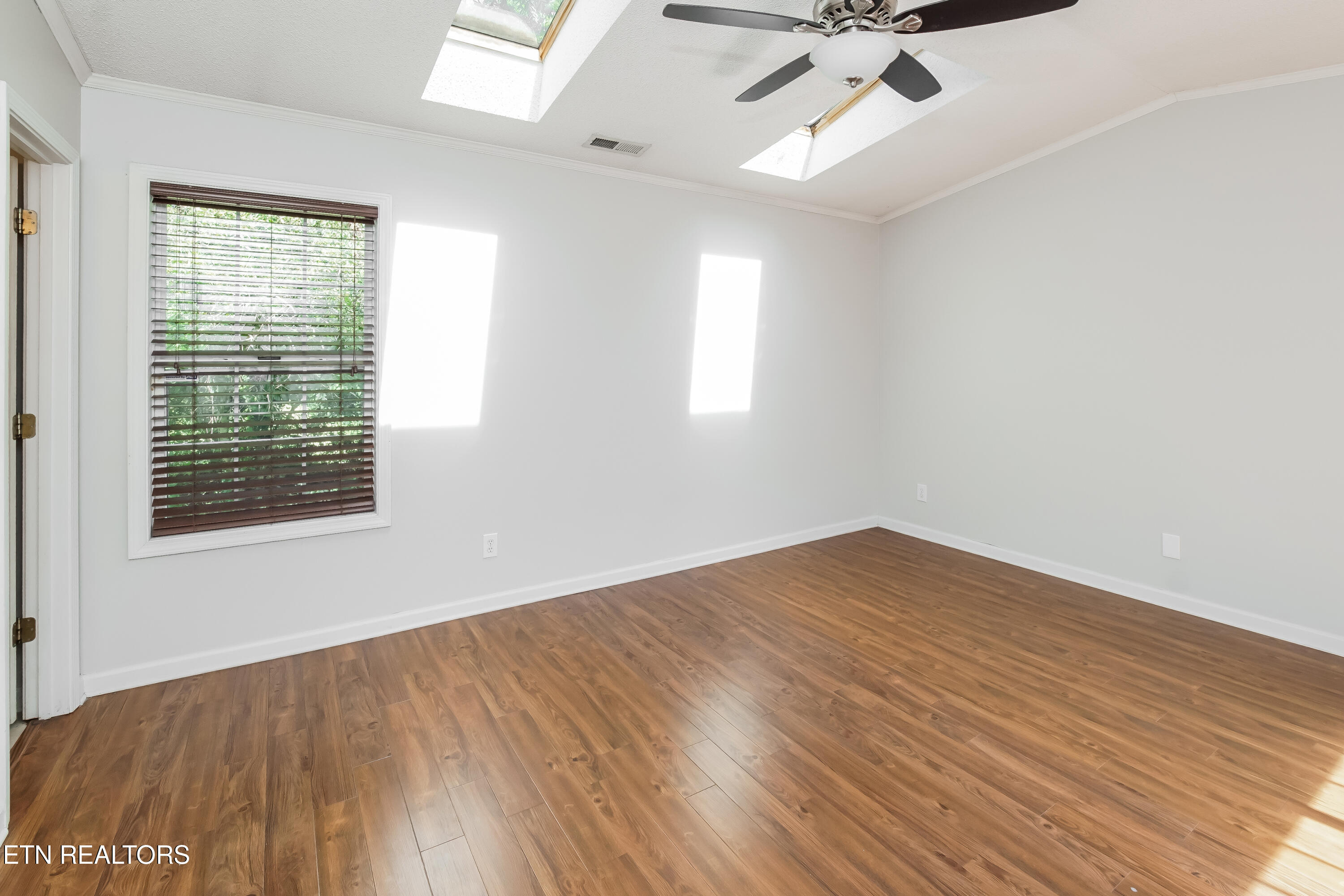 1724 Delmonte Way Property Photo 8