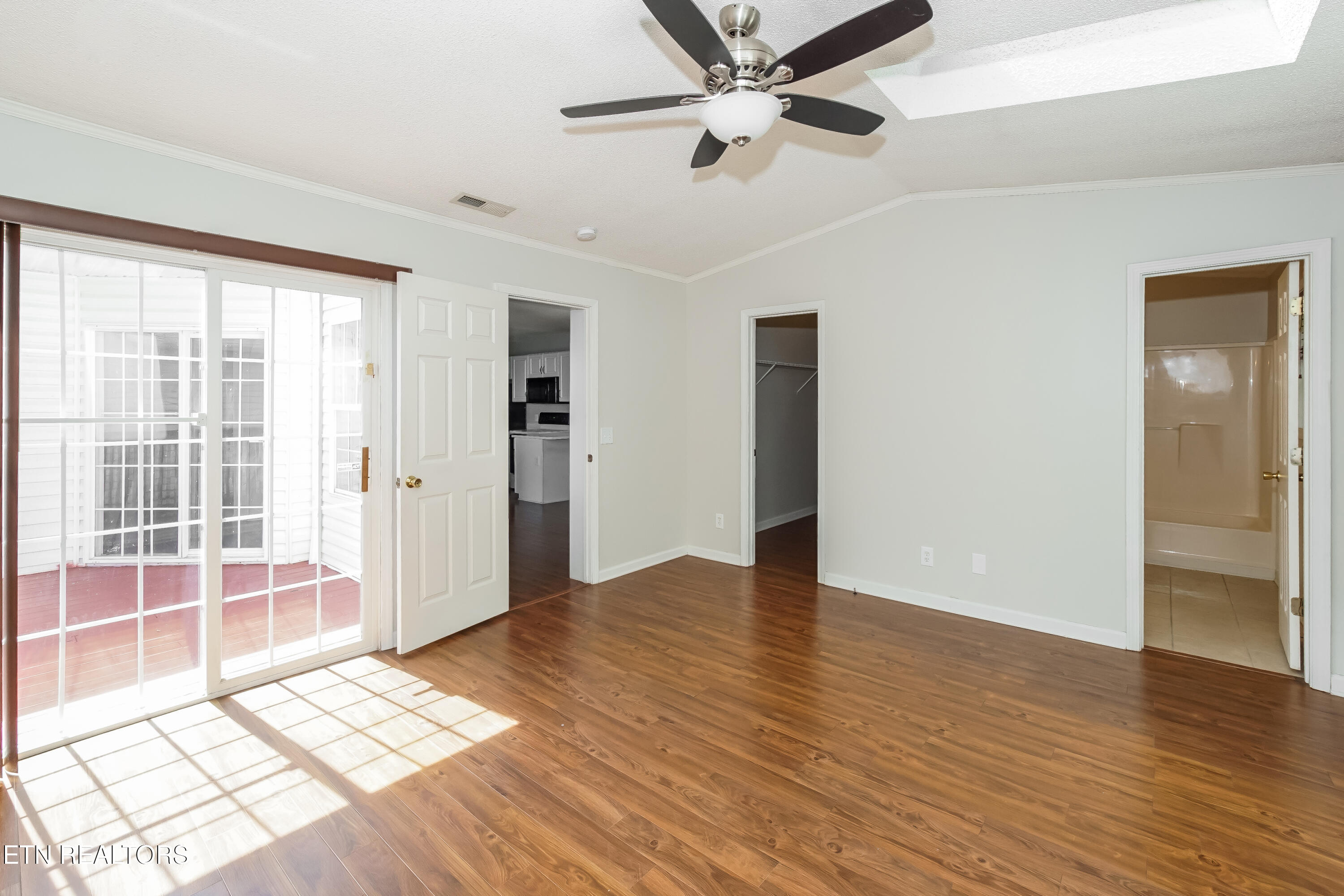 1724 Delmonte Way Property Photo 9