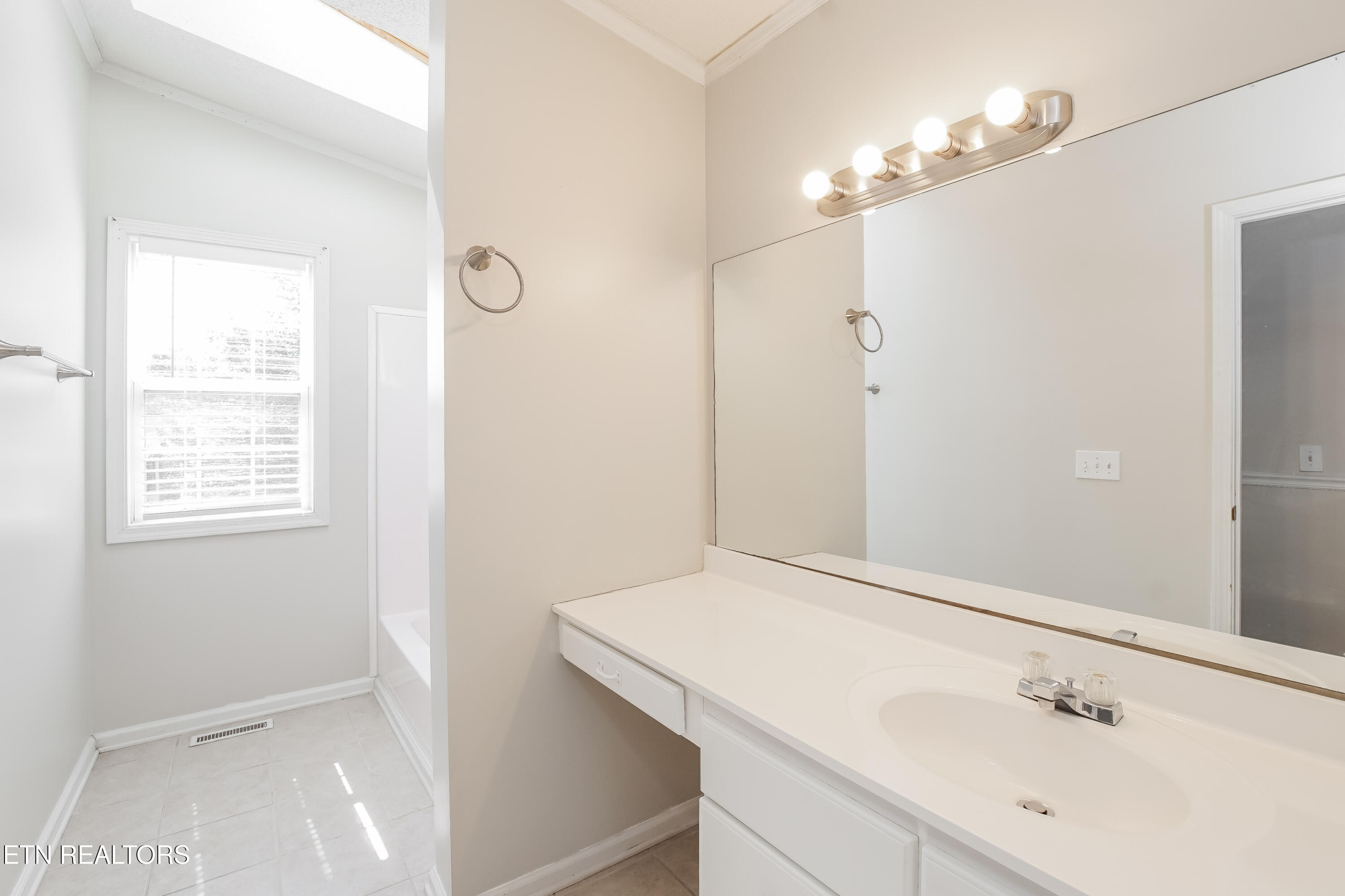 1724 Delmonte Way Property Photo 13