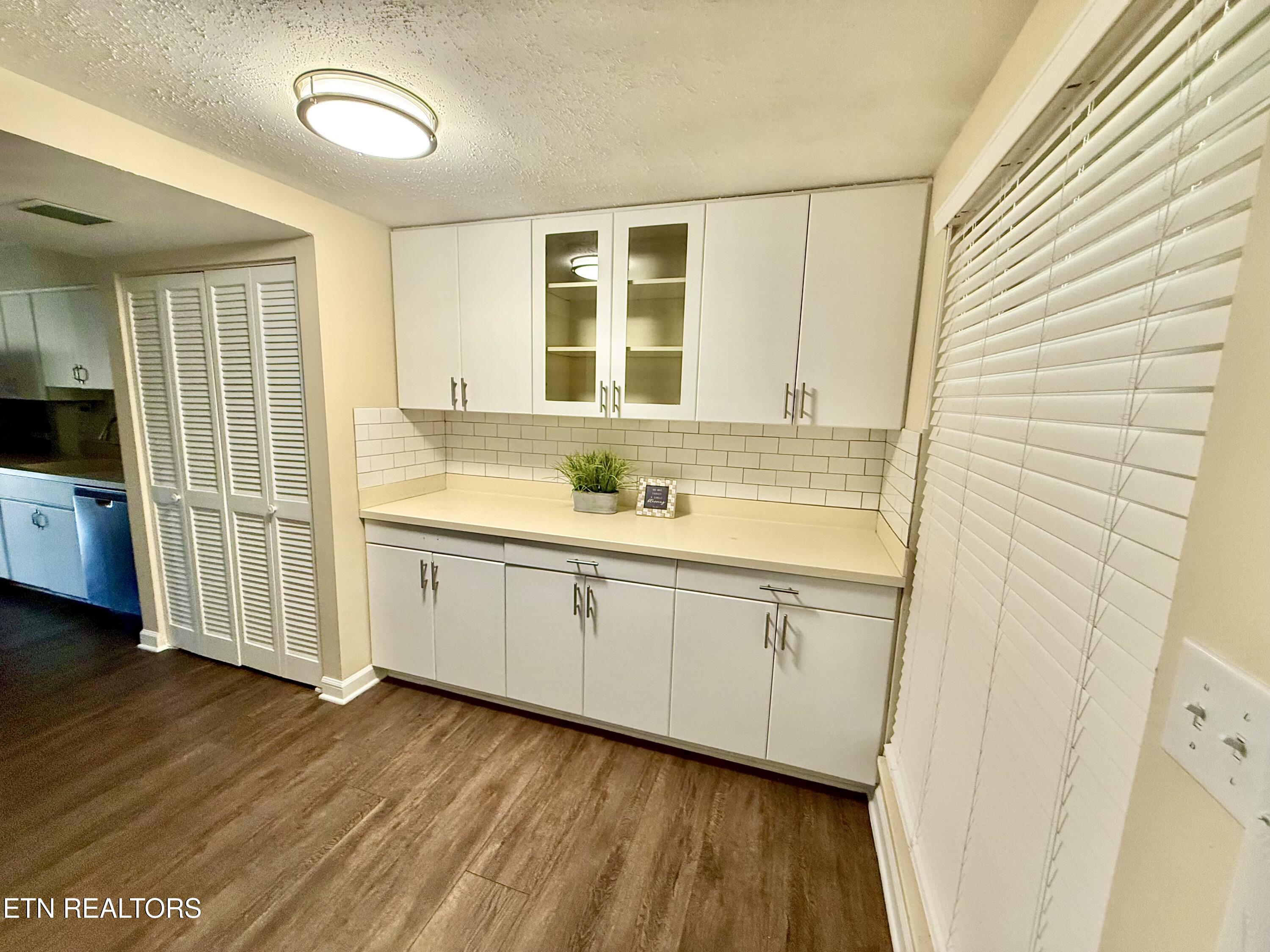 8502 Madrid Court Property Photo 7