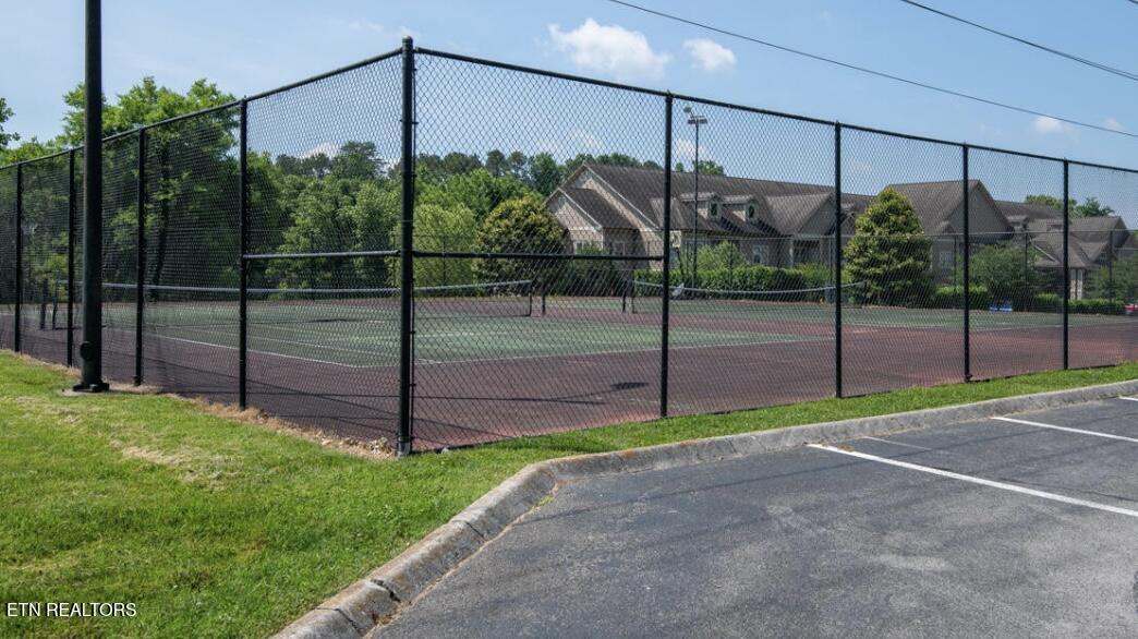 8502 Madrid Court Property Photo 16