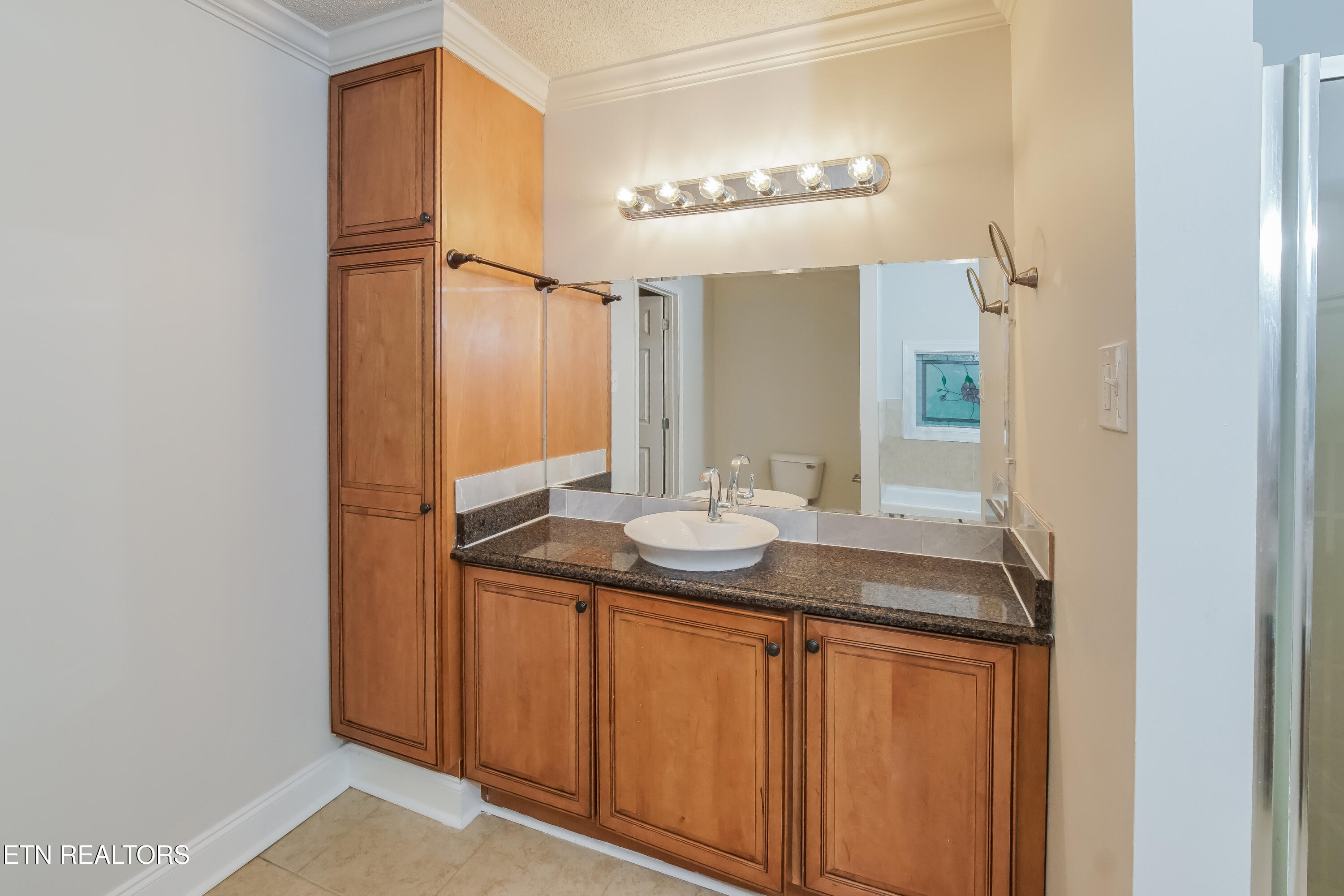 4700 Skyview Drive Property Photo 11