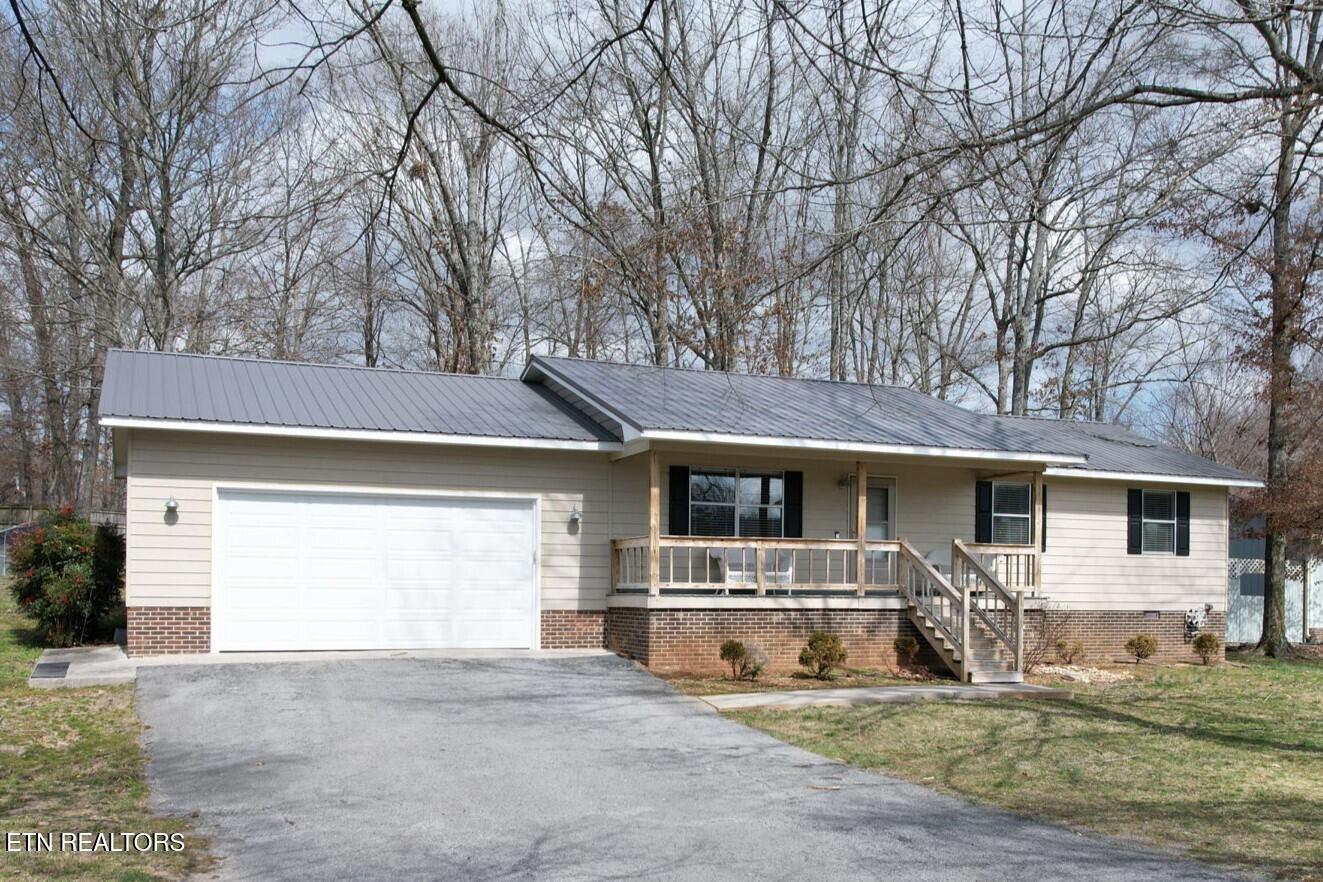 373 Ne Old Tasso Place Property Photo 1
