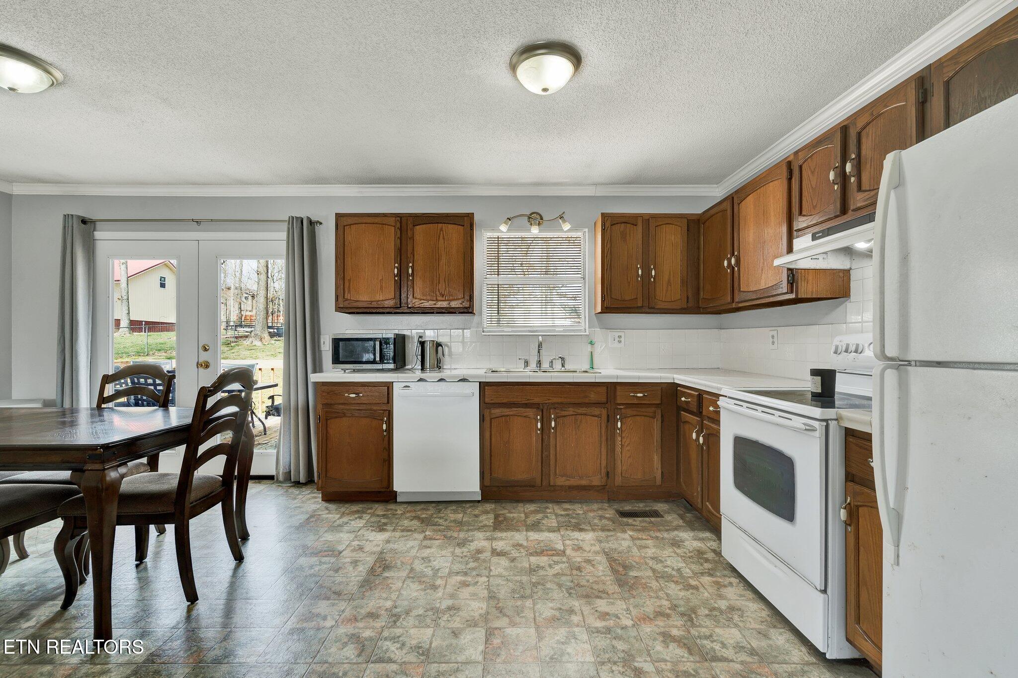 373 Ne Old Tasso Place Property Photo 17