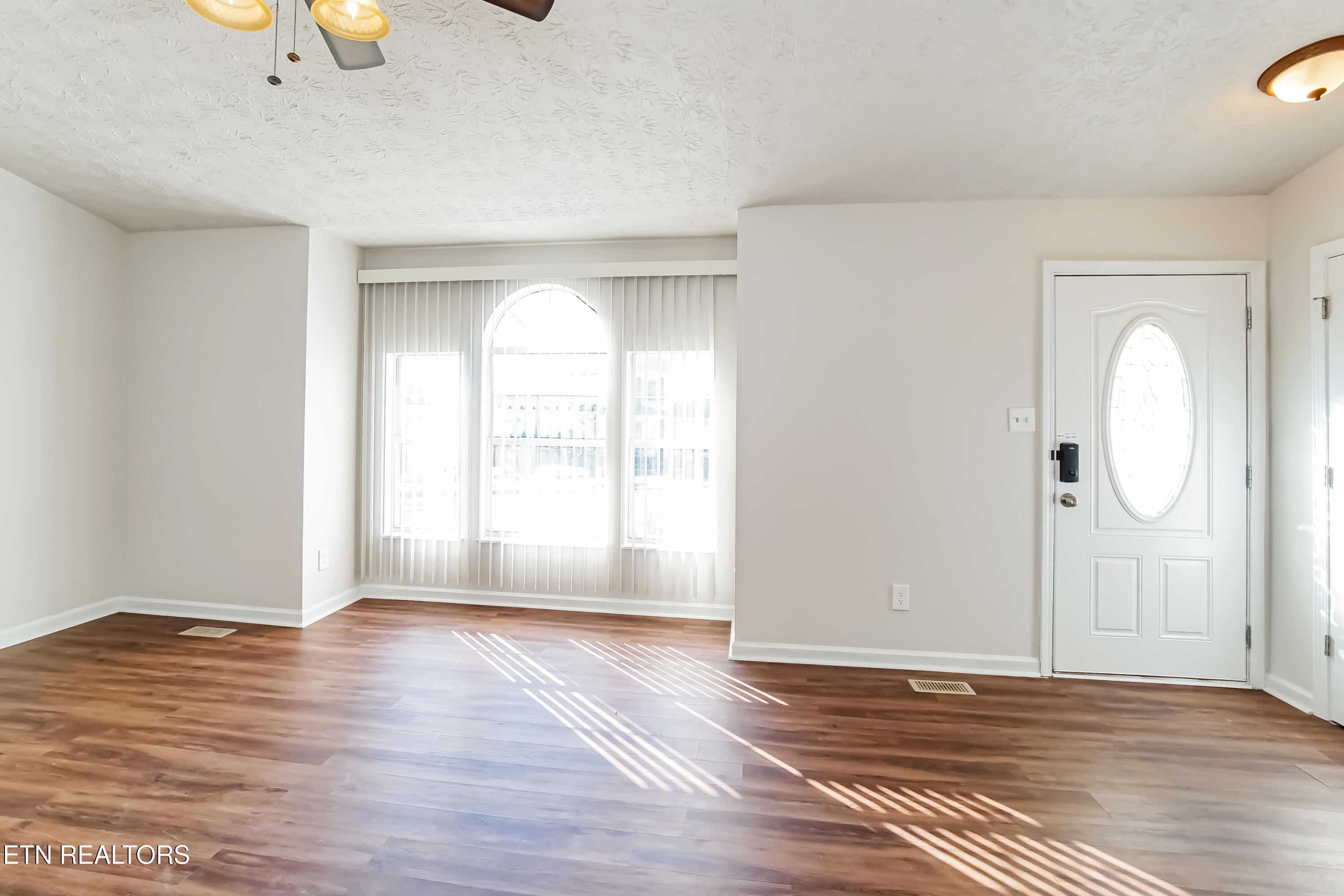6932 Saint Croix Lane Property Photo 6