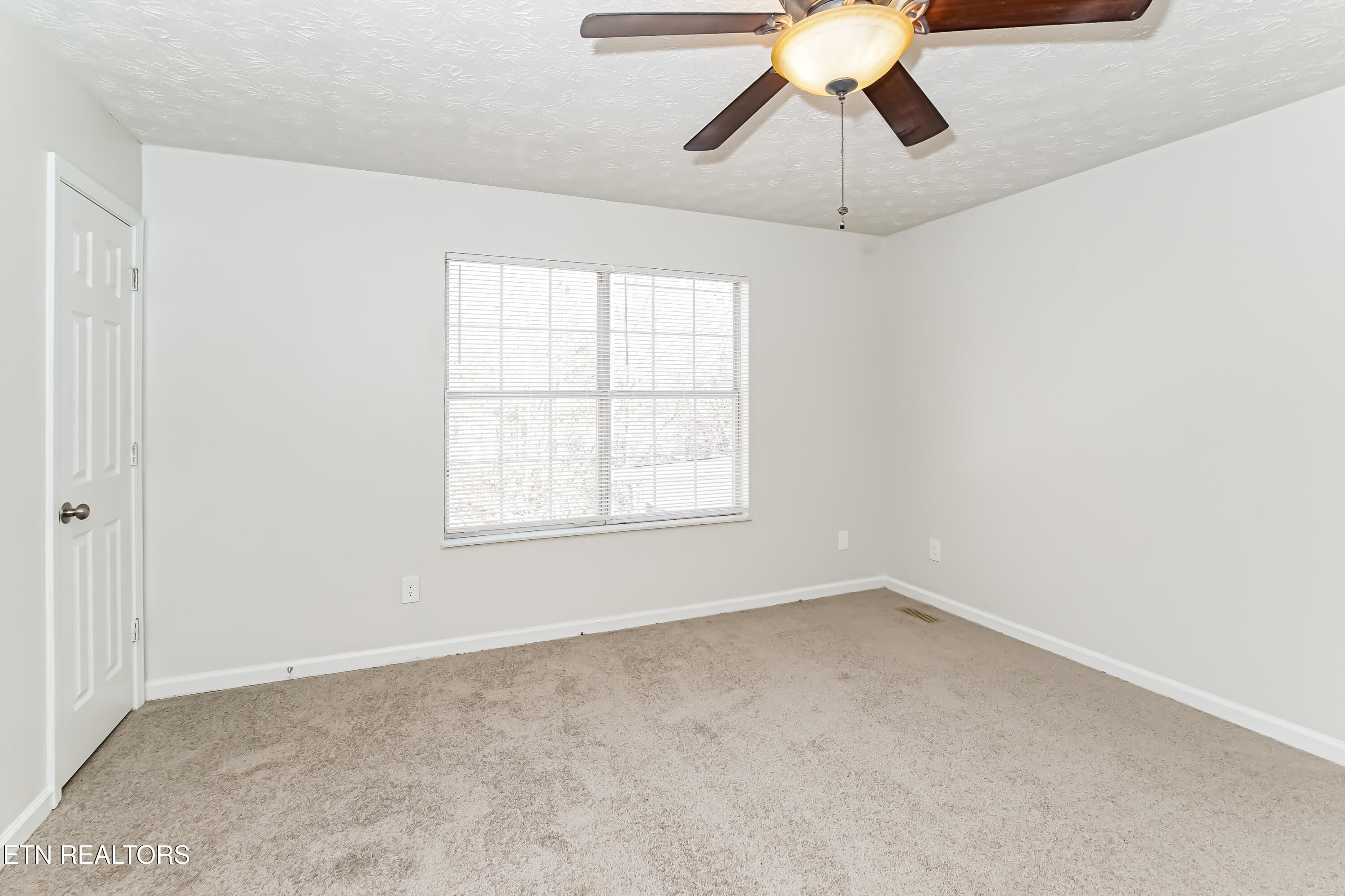 6932 Saint Croix Lane Property Photo 11