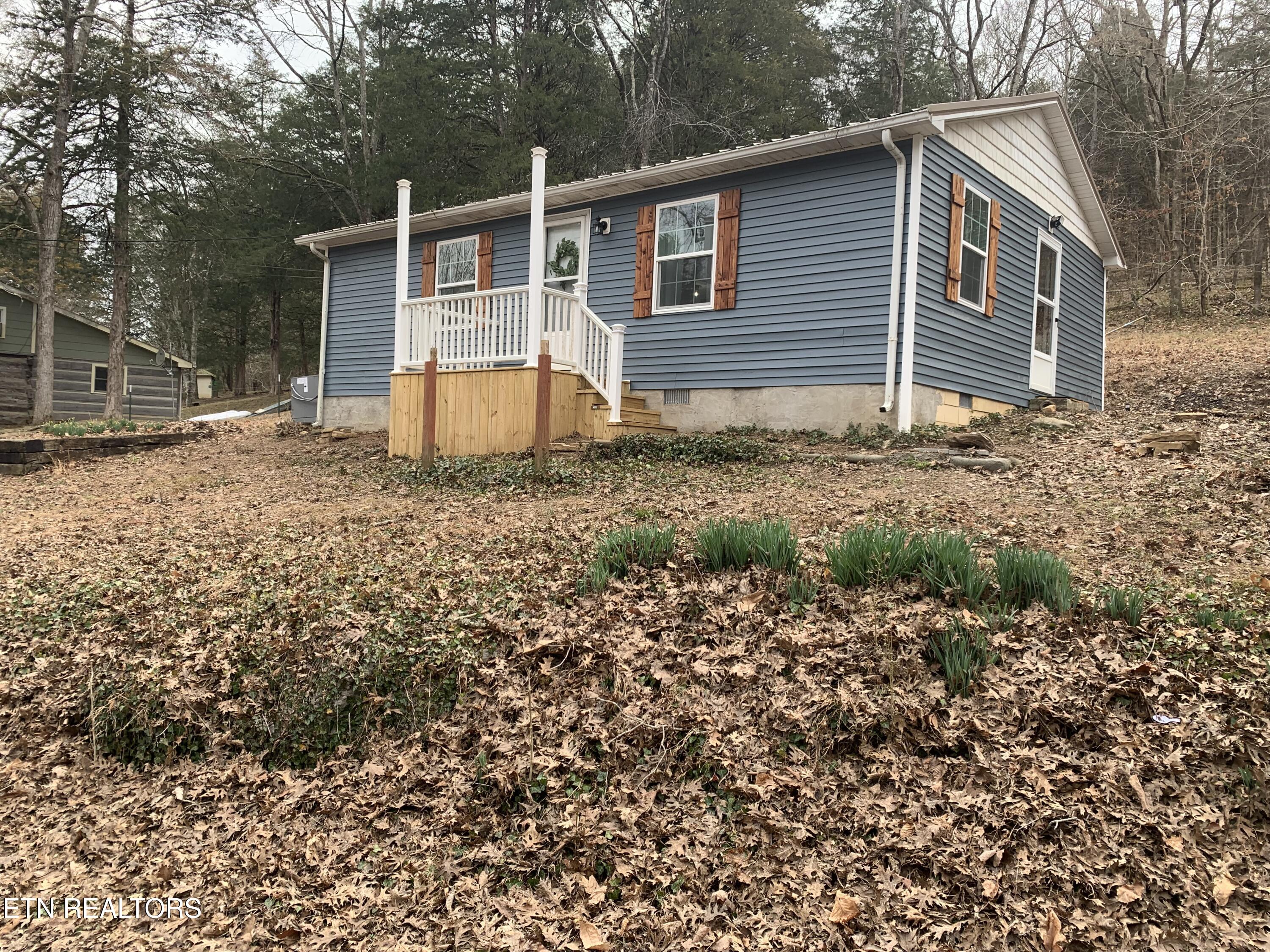313 Ben Myers Lane Property Photo 1