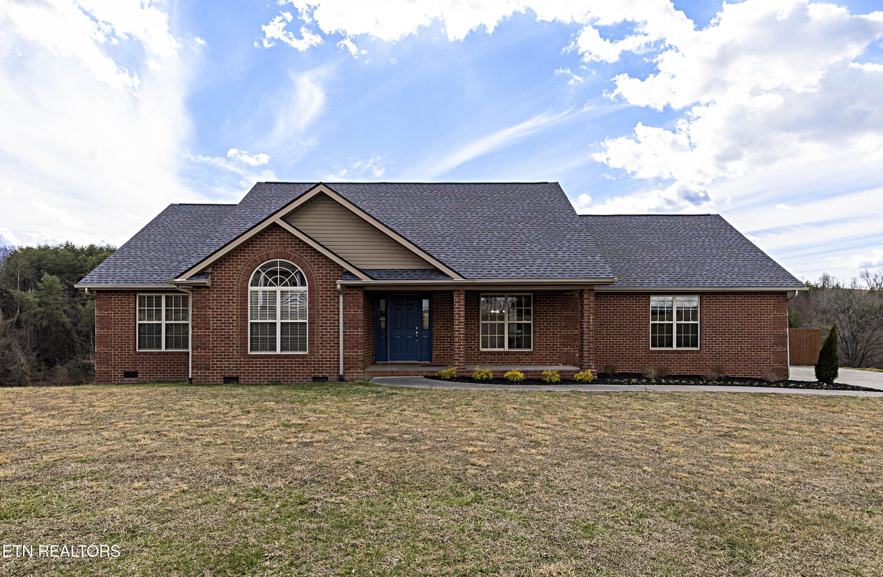 1330 Sugarland Circle Property Photo 1