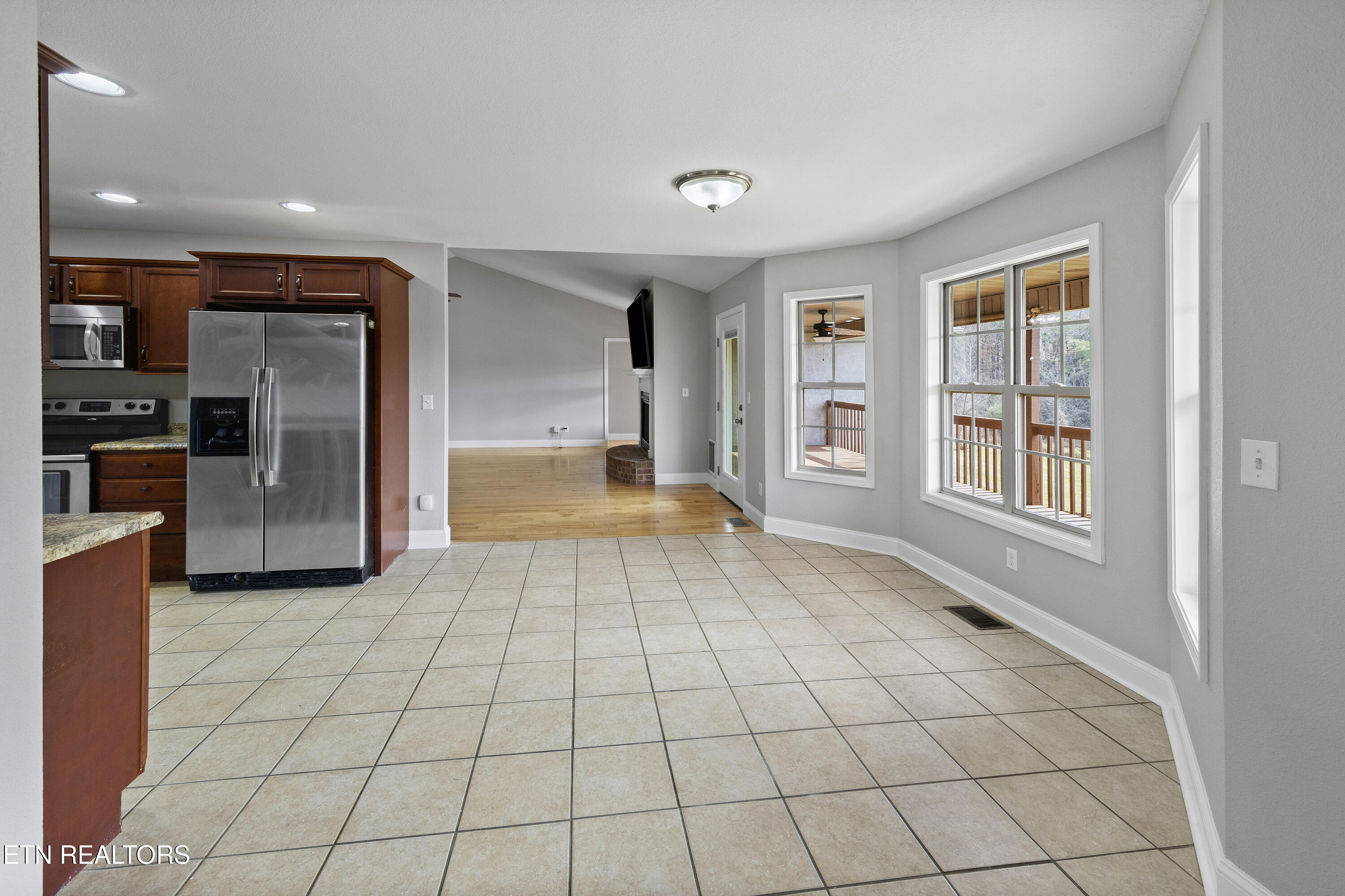 1330 Sugarland Circle Property Photo 17