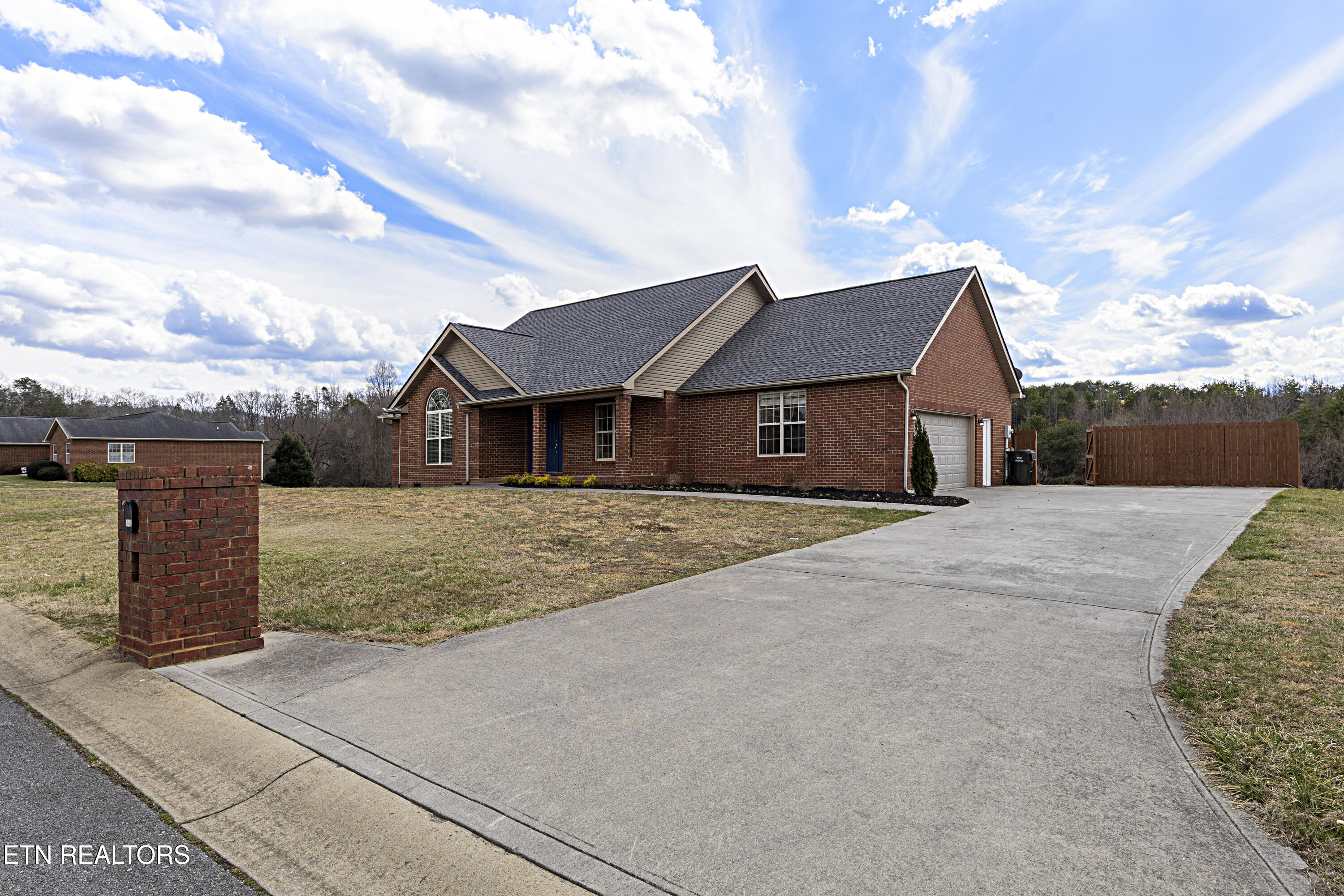 1330 Sugarland Circle Property Photo 38