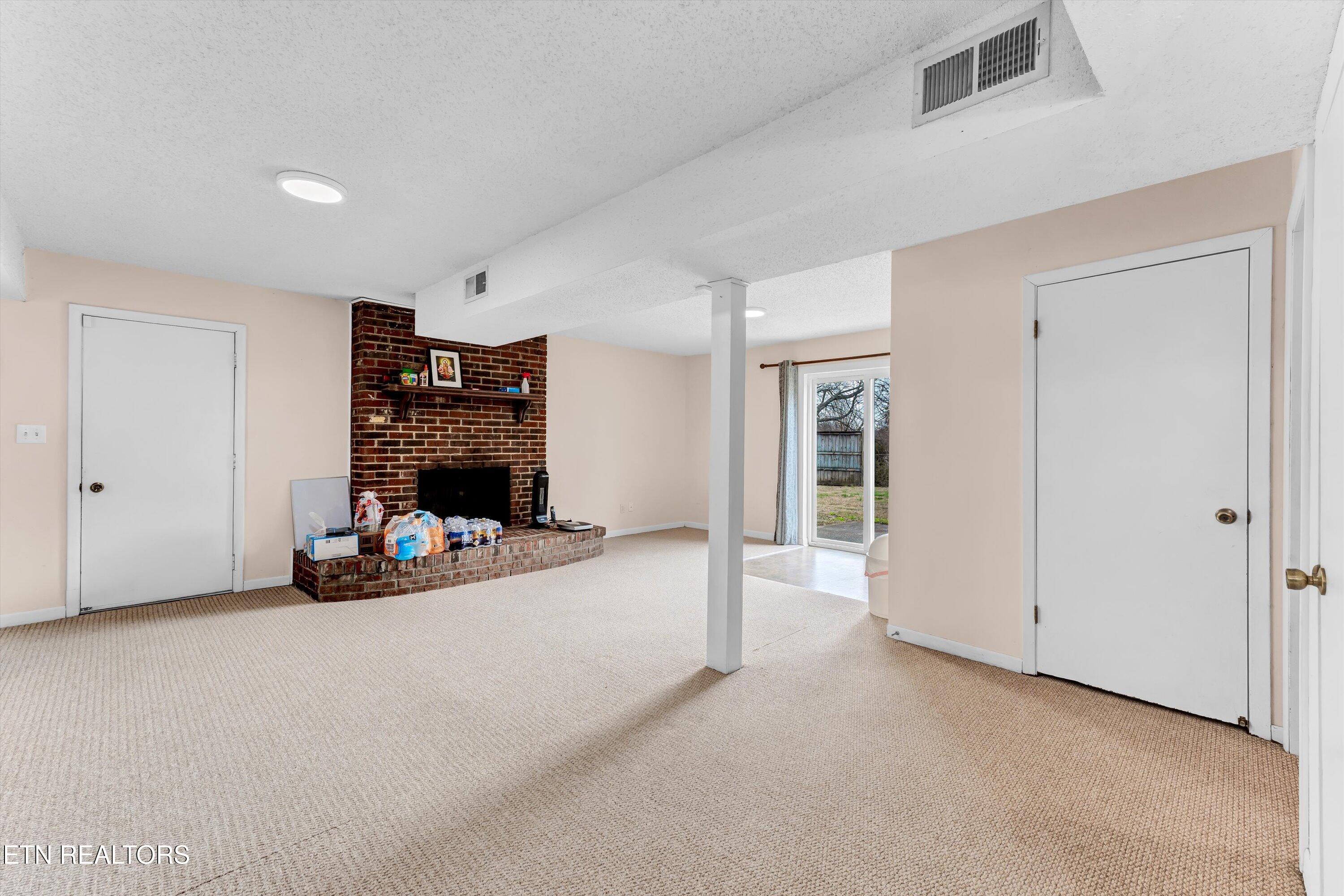 8618 Peppertree Lane Property Photo 20