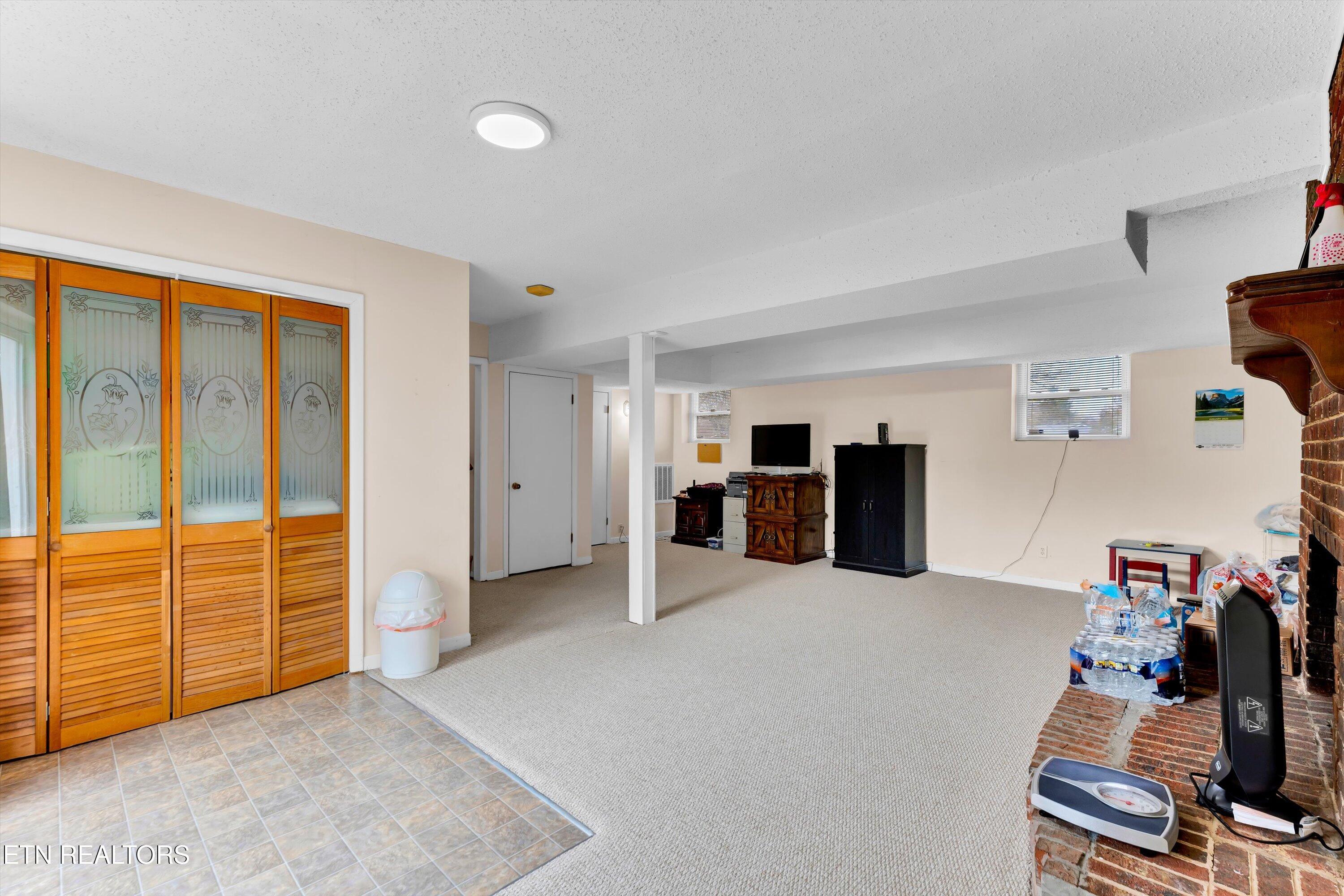 8618 Peppertree Lane Property Photo 22
