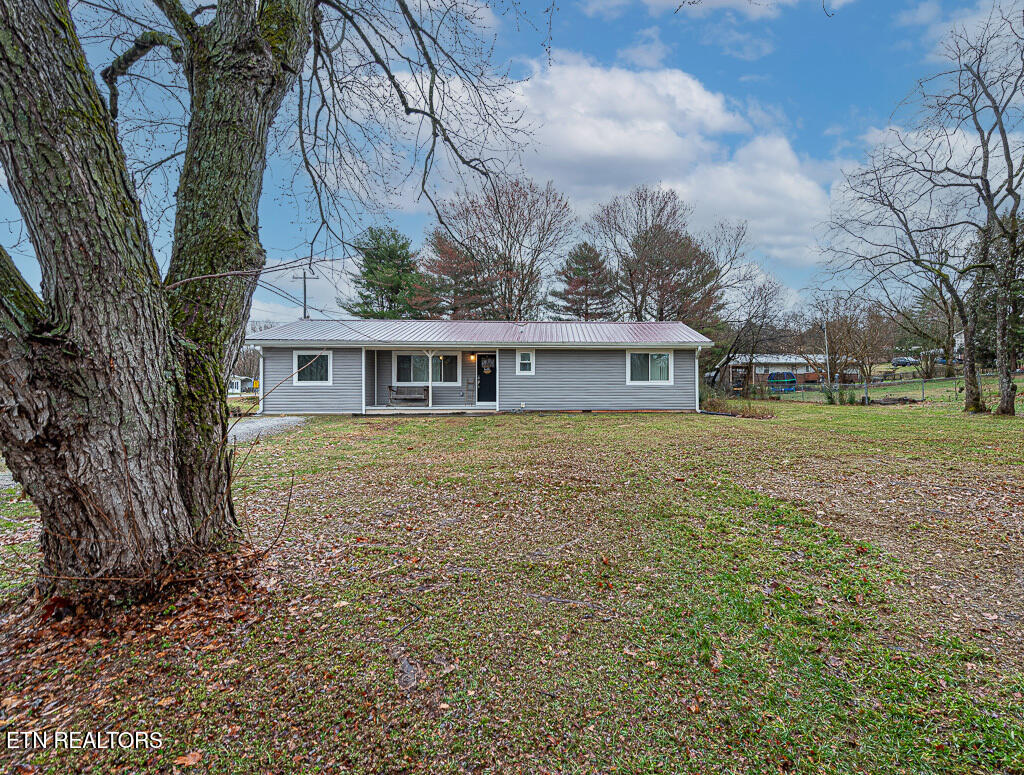 126 Hawkins Rd Property Photo 3