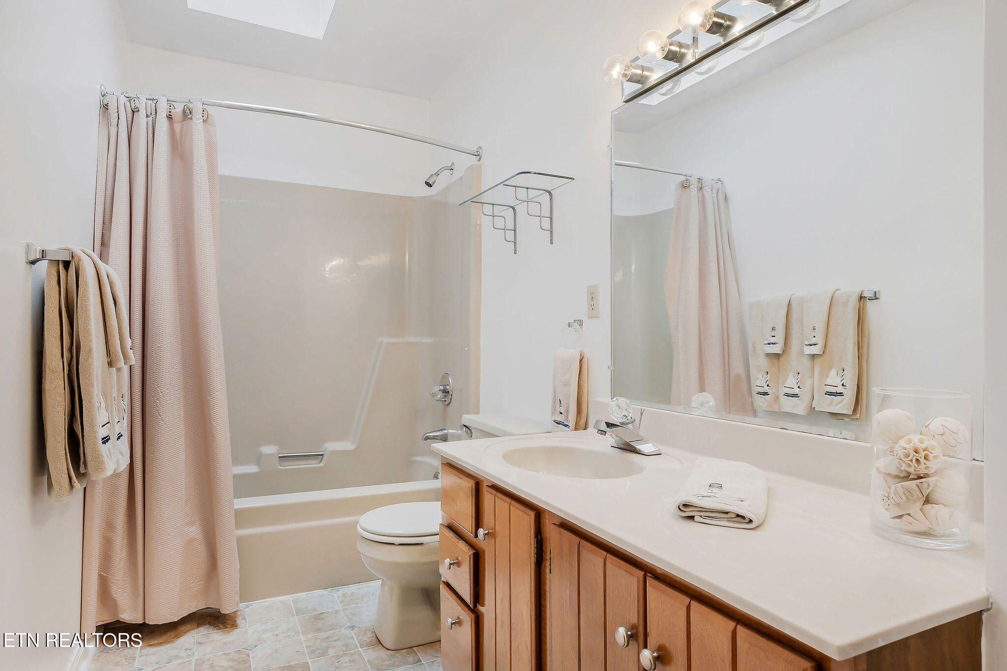 109 Britton Lane Property Photo 10