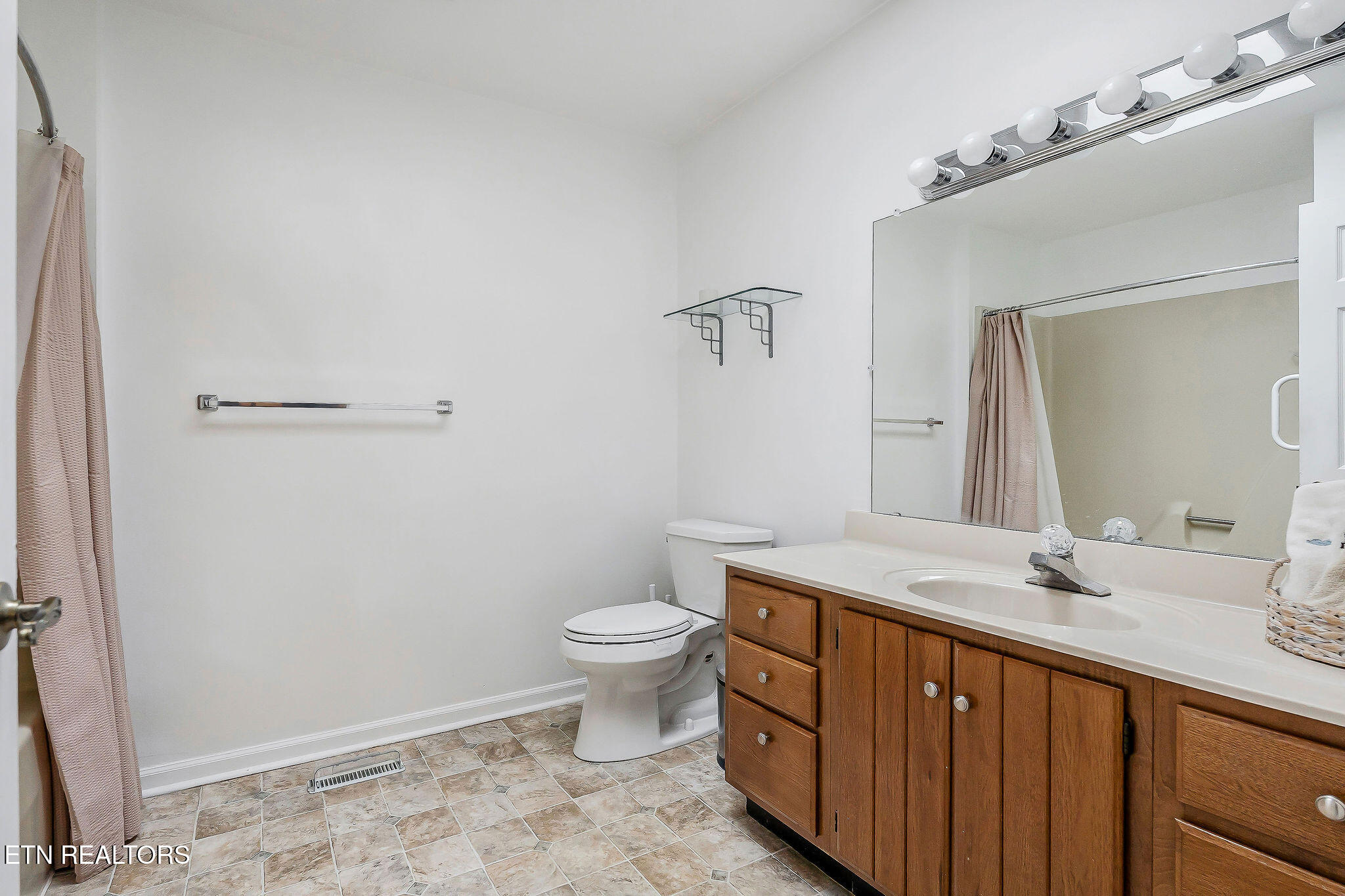 109 Britton Lane Property Photo 15