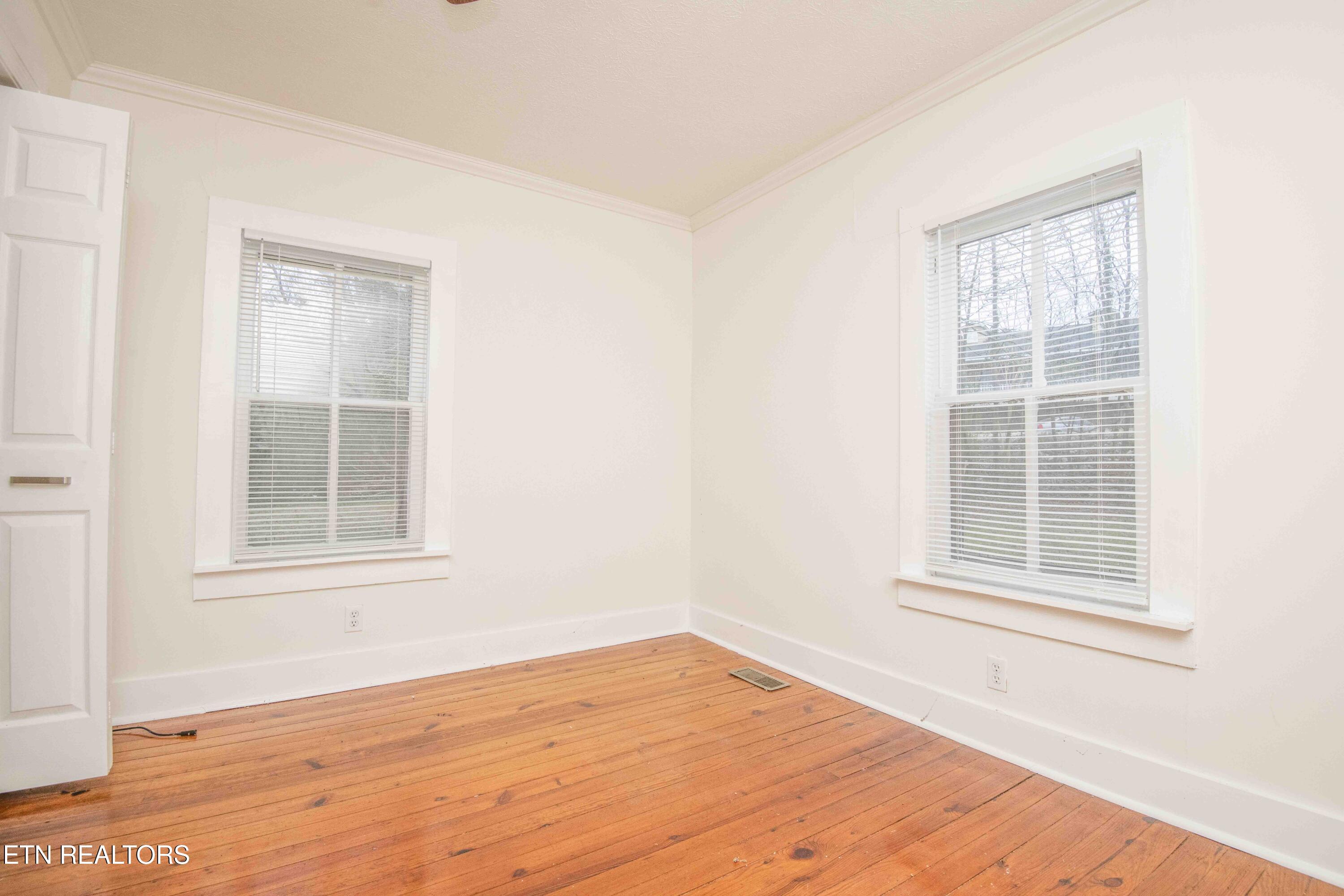 942 Old N Kentucky St Property Photo 25