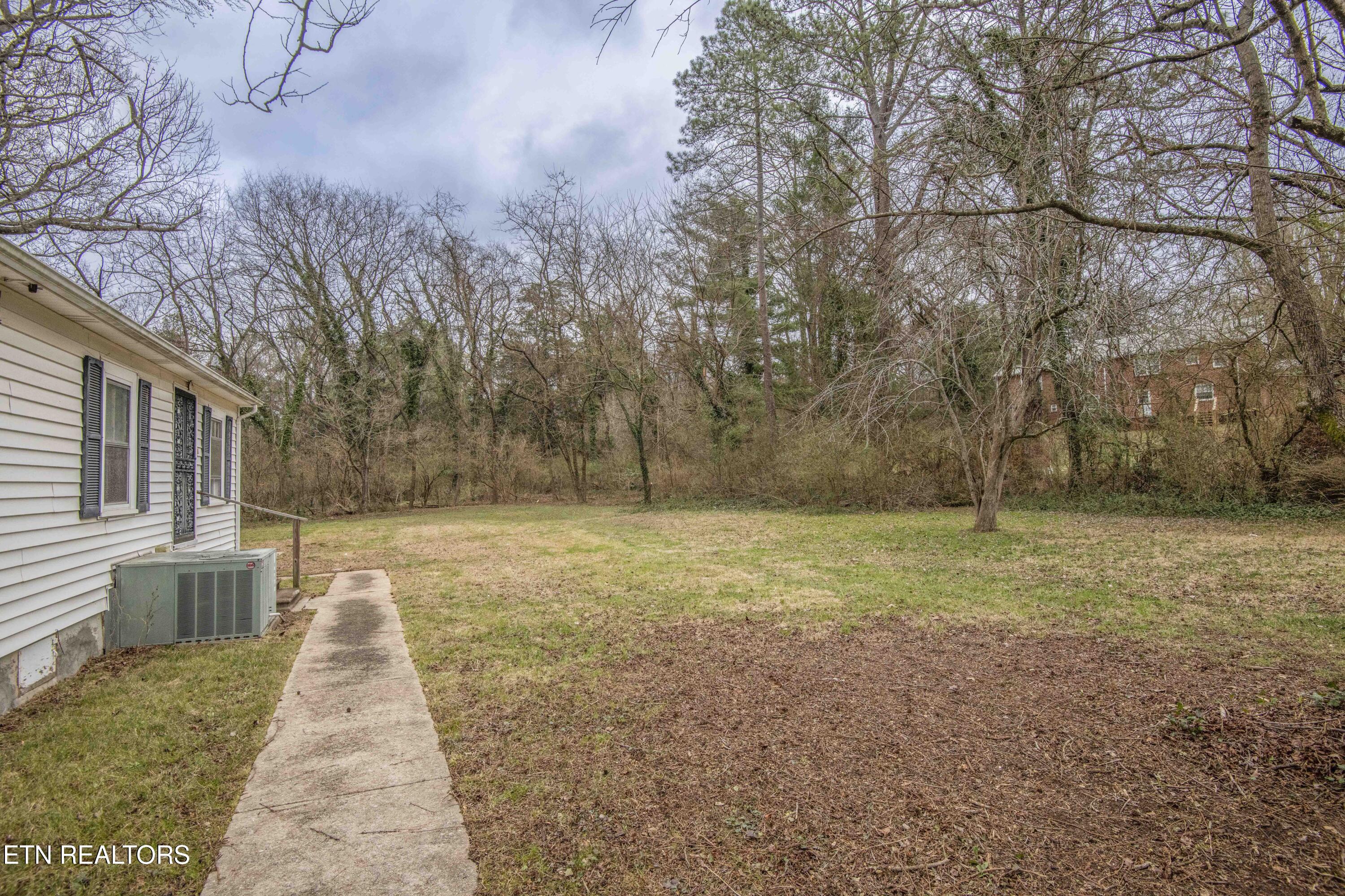 942 Old N Kentucky St Property Photo 35
