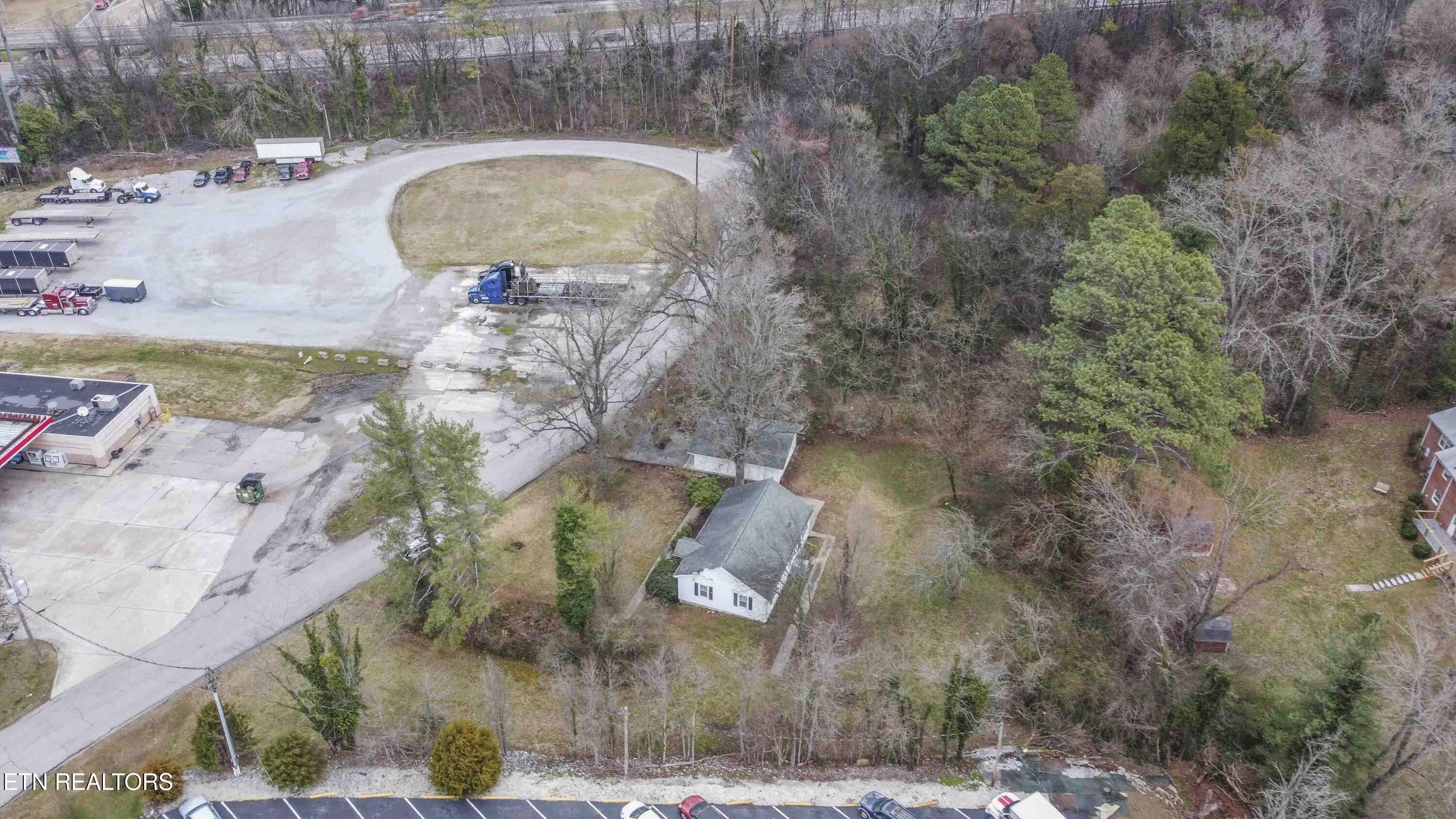 942 Old N Kentucky St Property Photo 40
