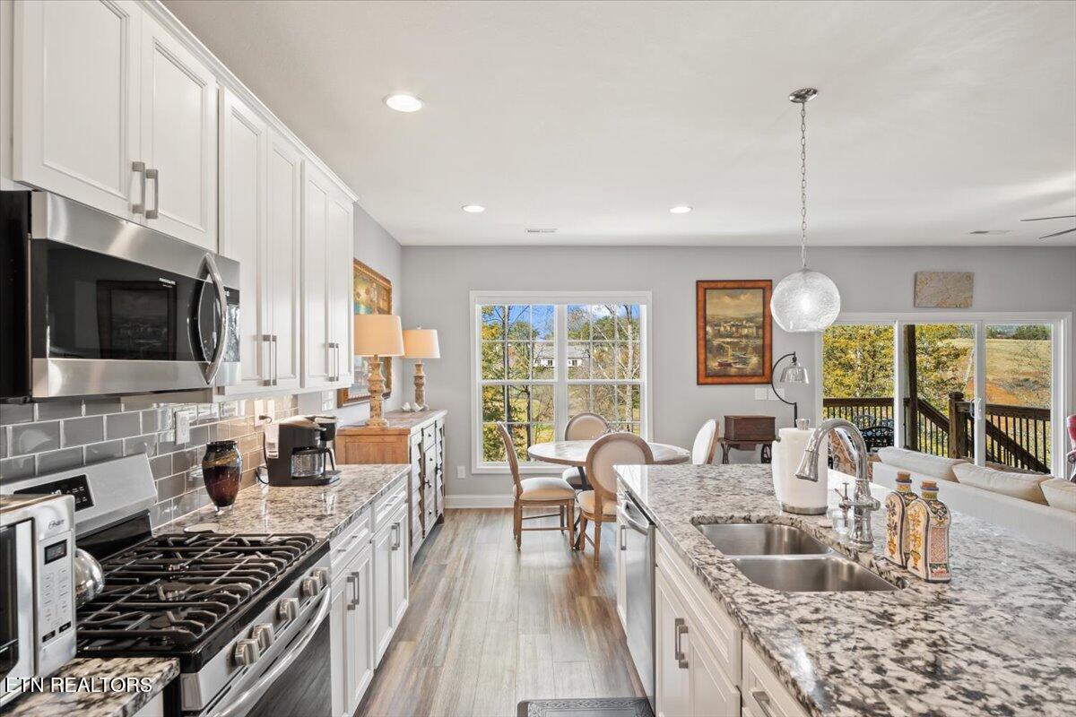 10511 Club Car Lane Property Photo 11