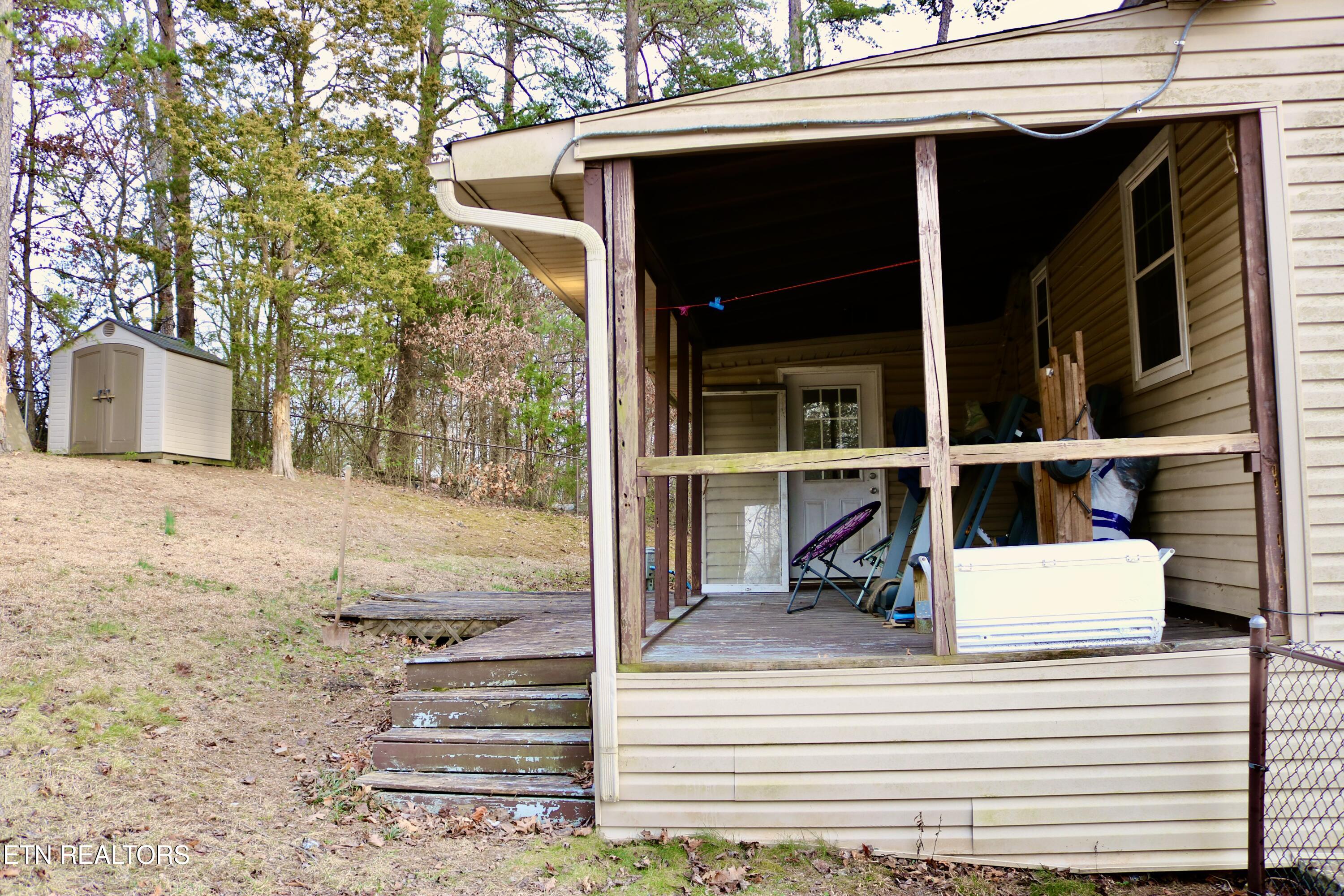 2400 Woods Smith Rd Property Photo 3