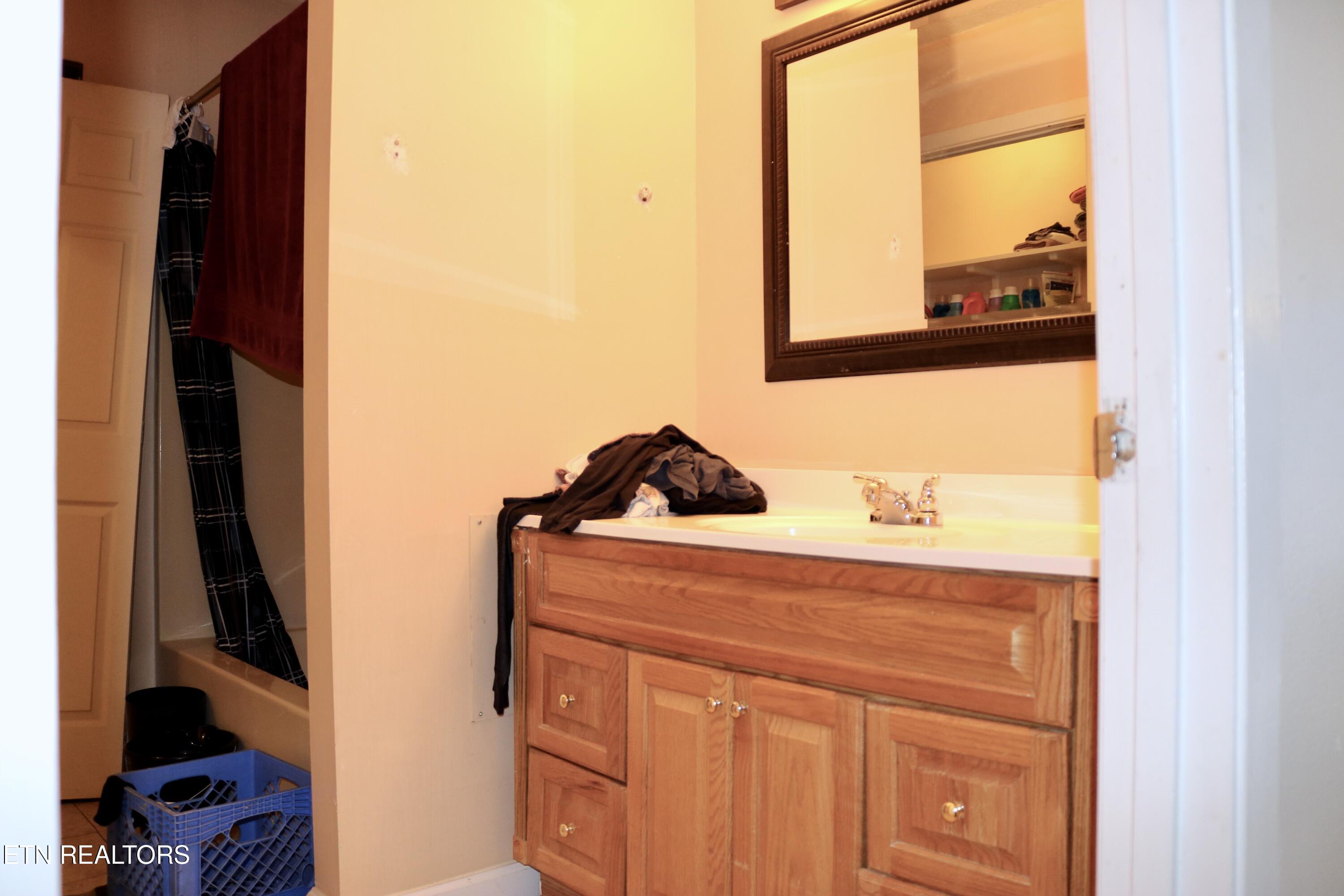 2400 Woods Smith Rd Property Photo 7